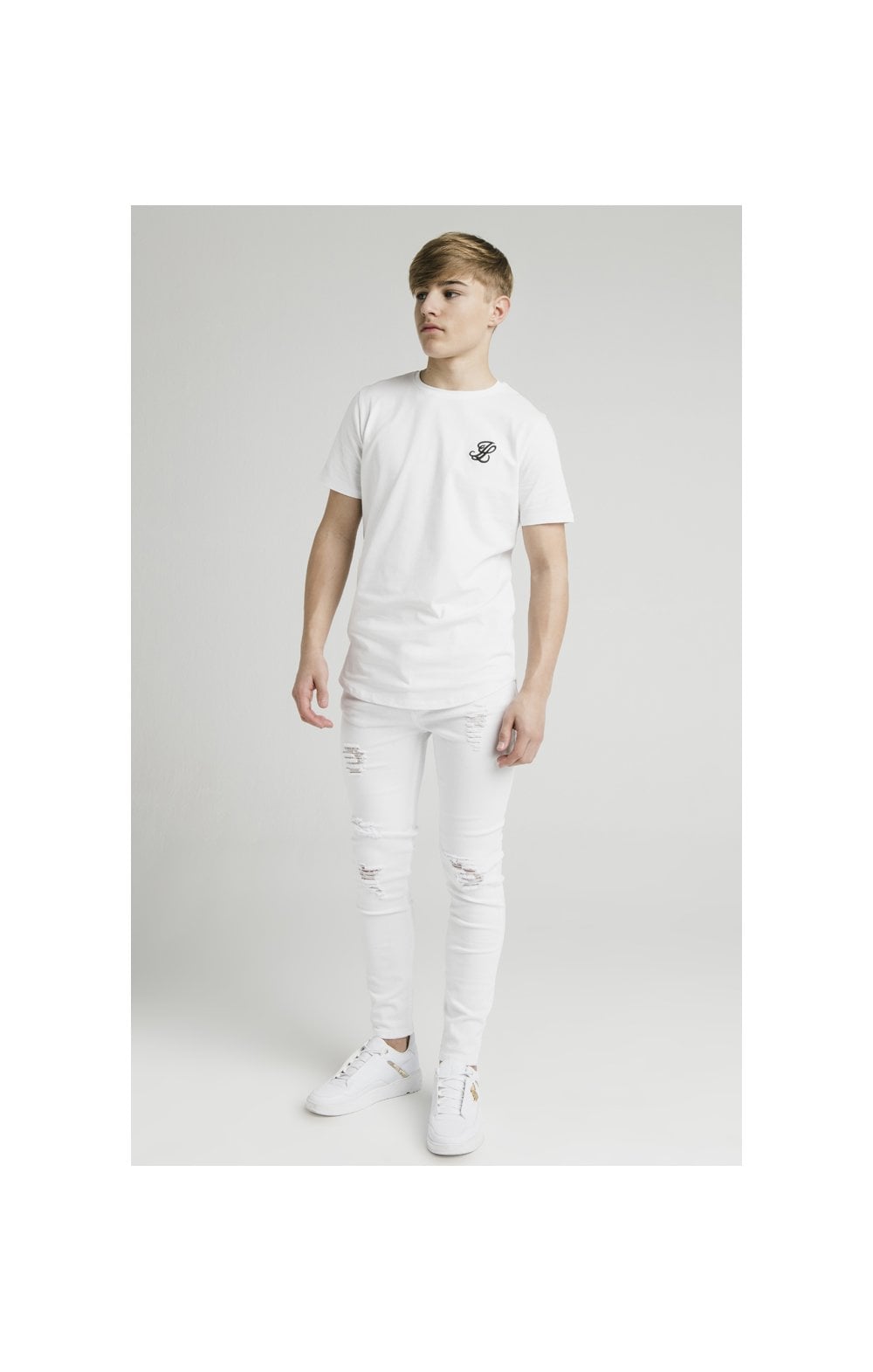 Load image into Gallery viewer, Boys Illusive White Curved Hem T-Shirt (2)