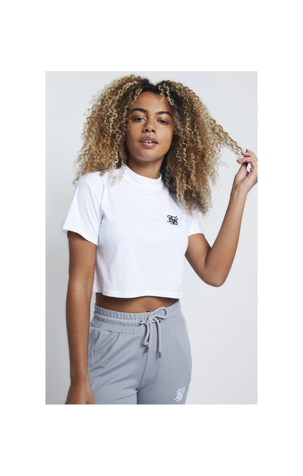 Load image into Gallery viewer, White Essential Retro Box Fit Crop T-Shirt