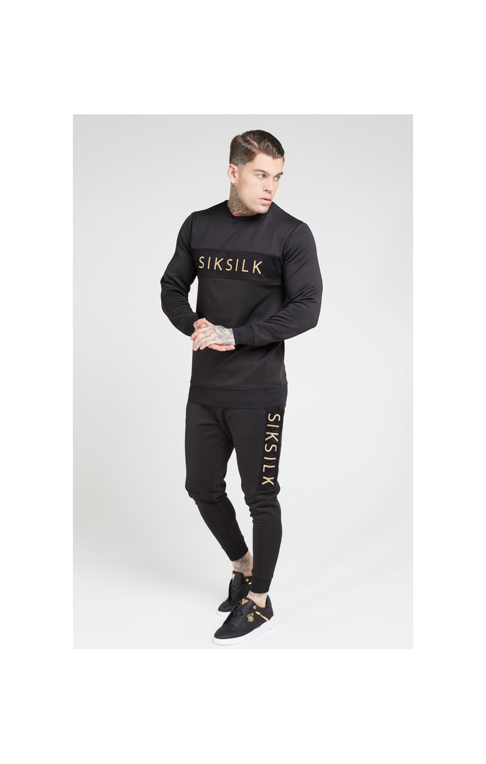 Load image into Gallery viewer, SikSilk Crew Sweat – Black &amp; Gold (3)