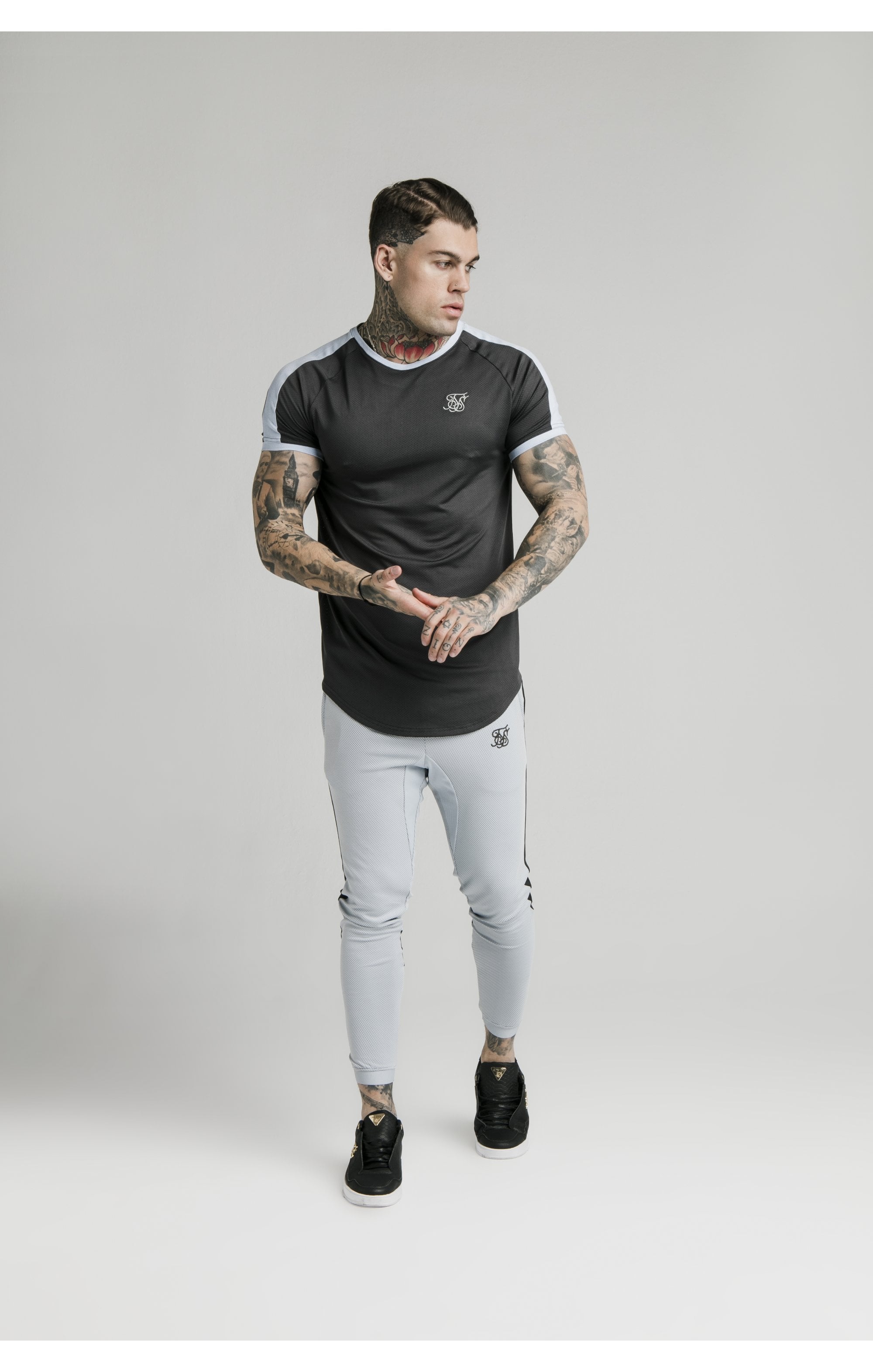 Load image into Gallery viewer, SikSilk S/S Eyelet Tech Tee – Charcoal Grey (3)