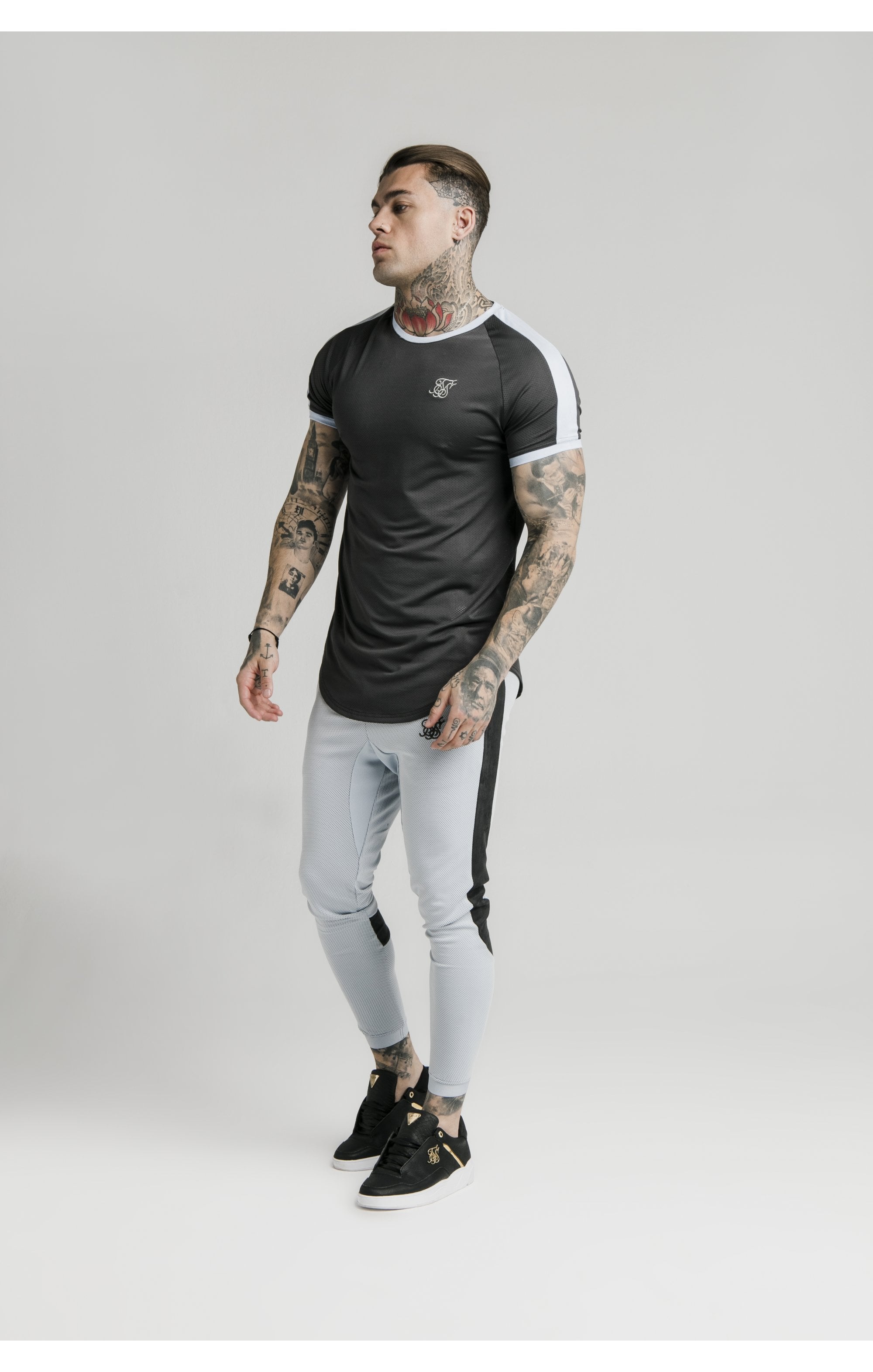 Load image into Gallery viewer, SikSilk S/S Eyelet Tech Tee – Charcoal Grey (4)