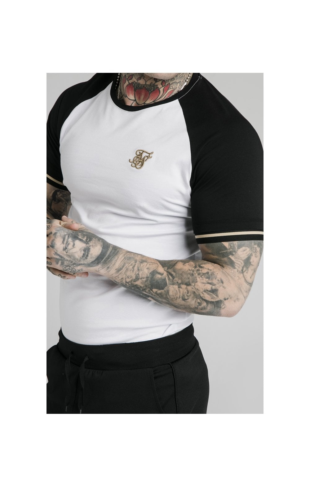 Load image into Gallery viewer, SikSilk S/S Raglan Inset Cuff Gym Tee - White &amp; Black (1)