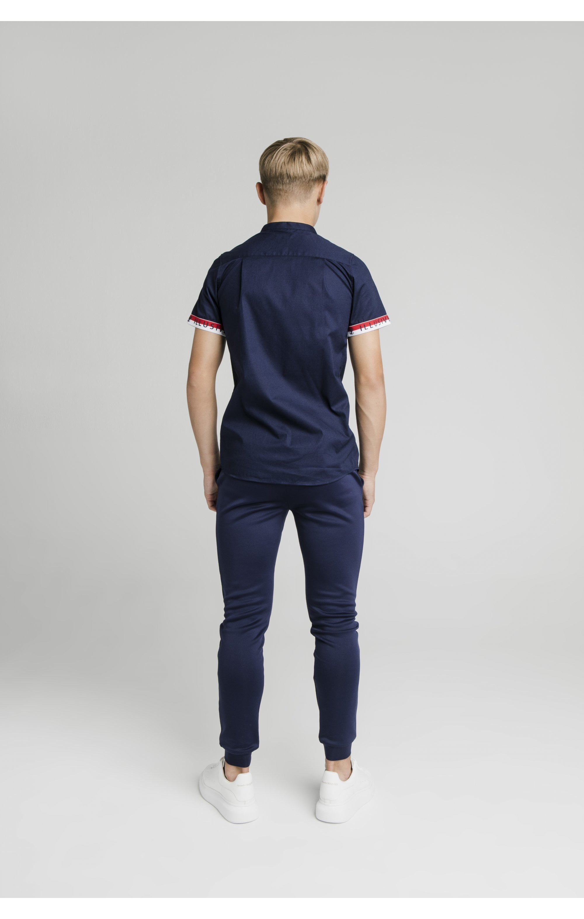 Load image into Gallery viewer, Illusive London S/S Tech Shirt - Navy (4)
