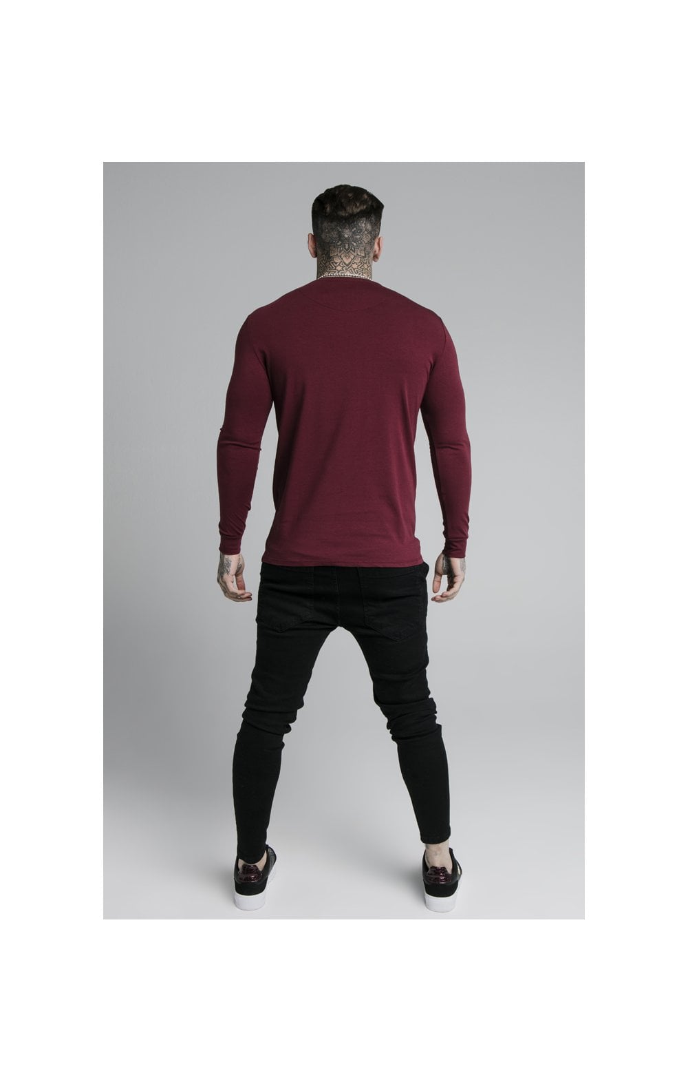 Load image into Gallery viewer, Burgundy Essential Long Sleeve Muscle Fit T-Shirt (5)