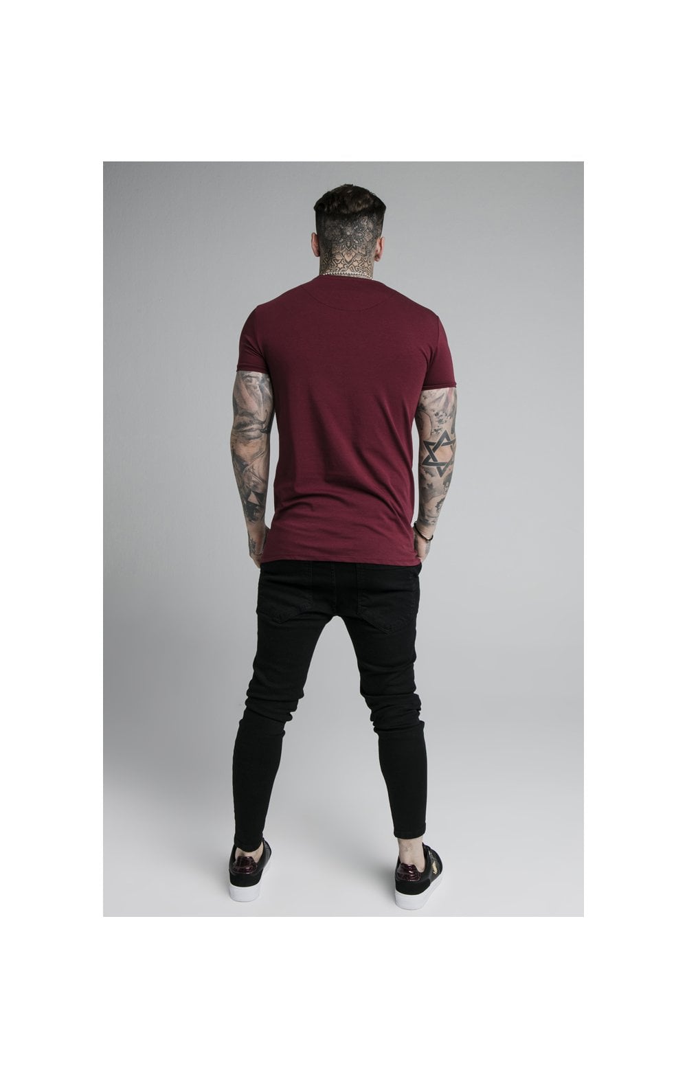 Load image into Gallery viewer, Burgundy Essential Muscle Fit T-Shirt (4)