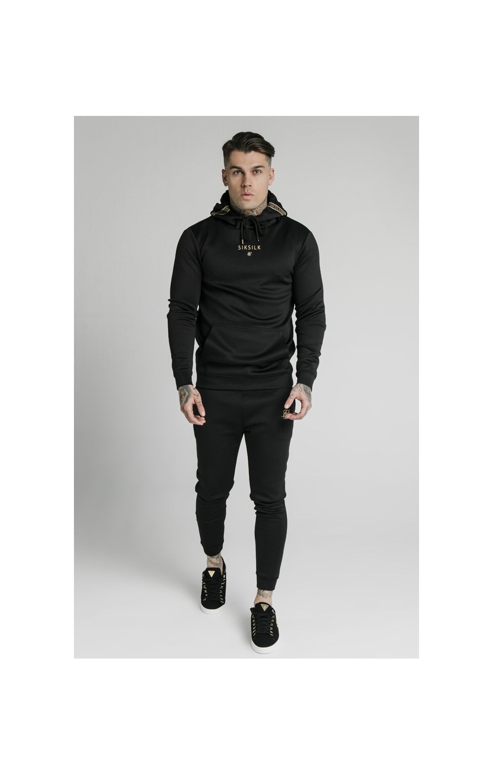 Load image into Gallery viewer, SikSilk Element Muscle Fit Overhead Hoodie - Black &amp; Gold (5)