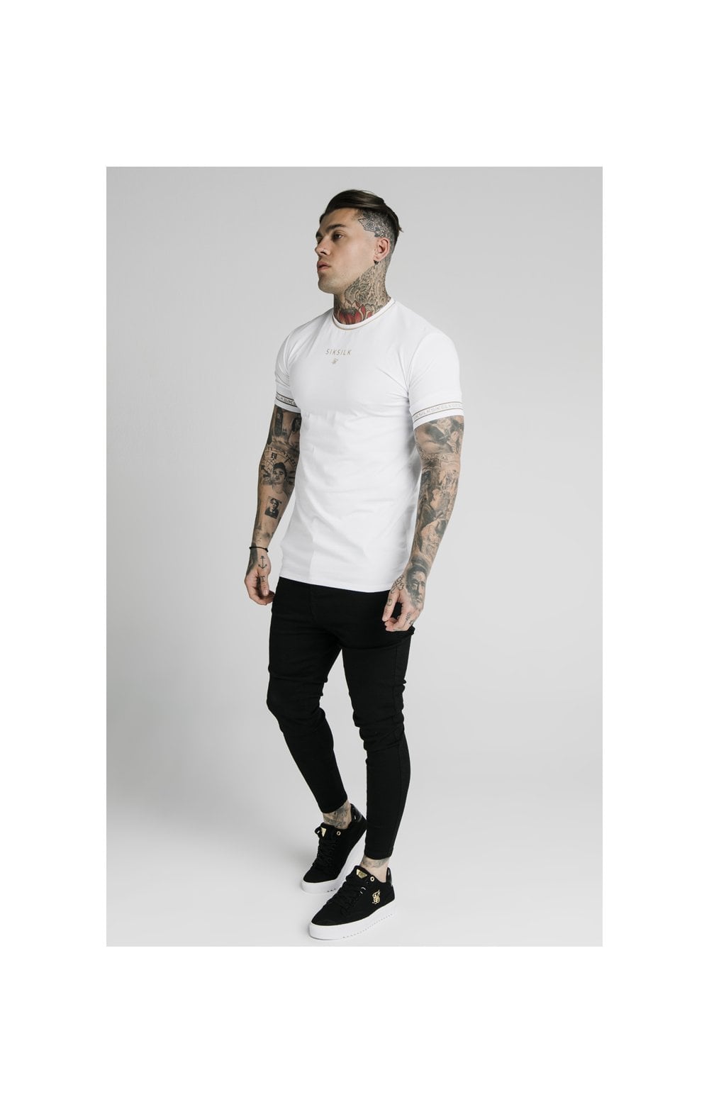 Load image into Gallery viewer, SikSilk Element Straight Hem Gym Tee – White &amp; Gold (4)