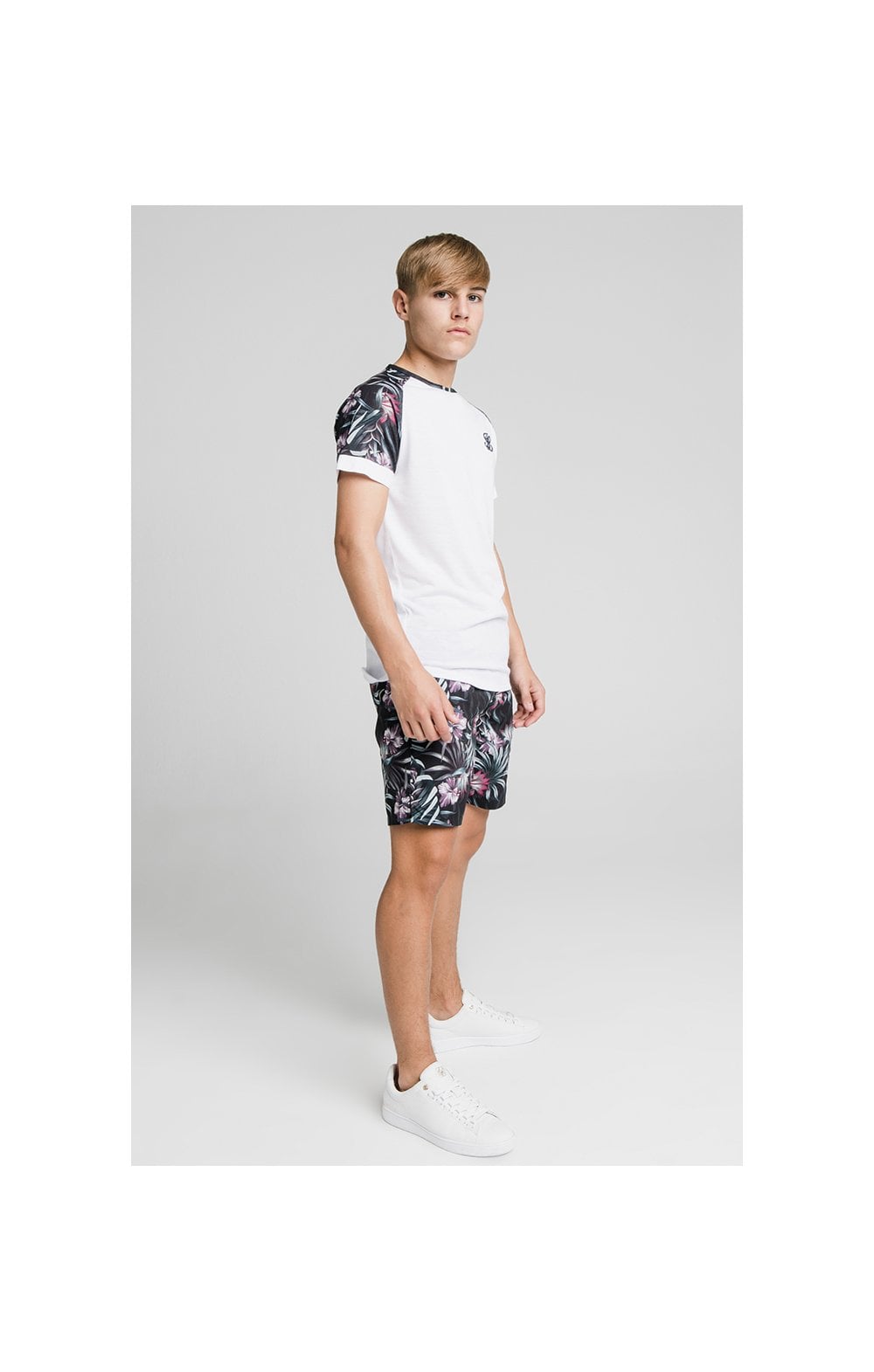 Load image into Gallery viewer, Illusive London Tropical Tee - White (4)