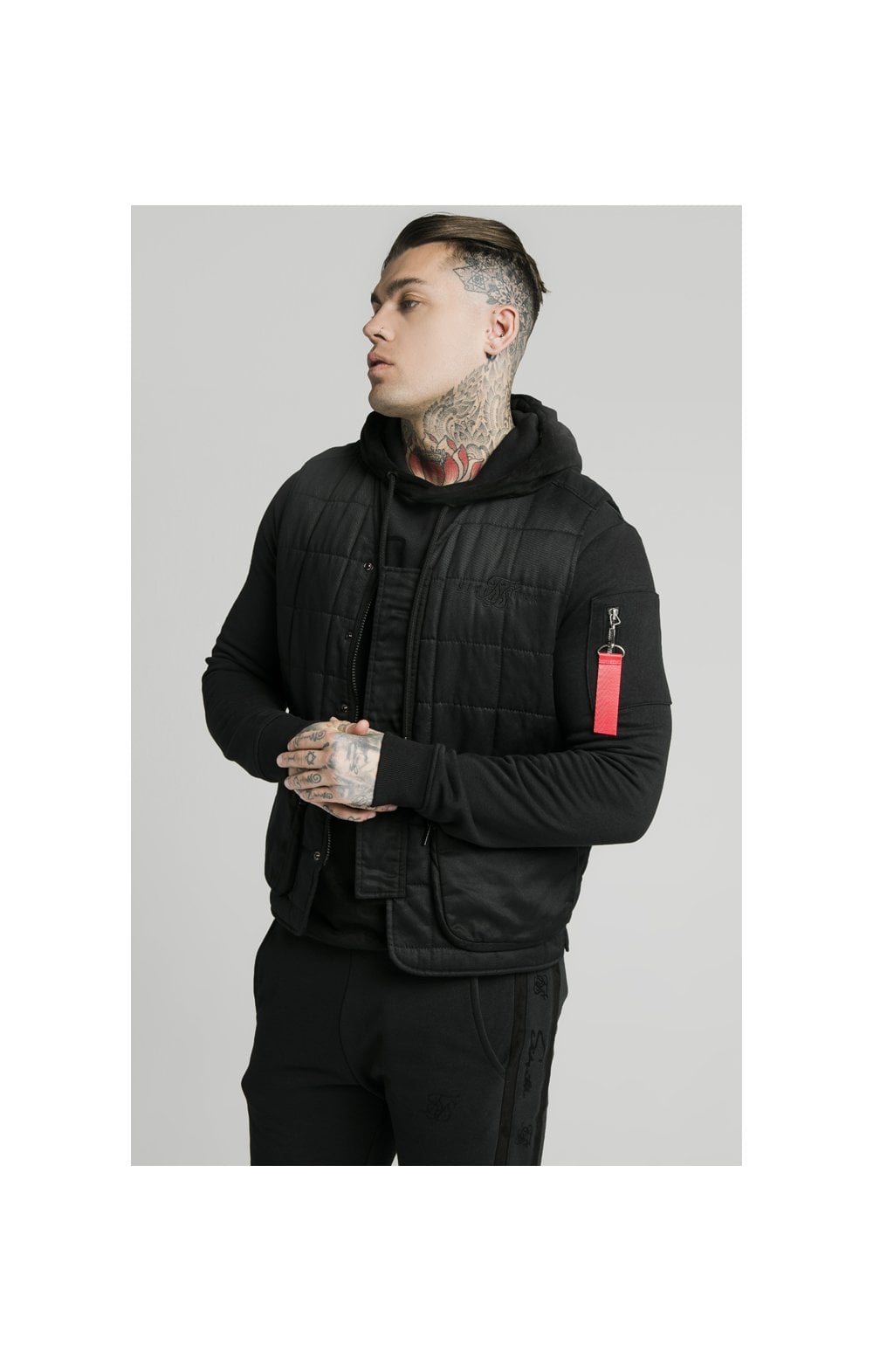 Load image into Gallery viewer, SikSilk Farmers Gilet - Black