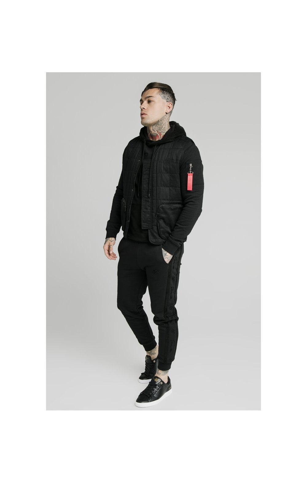 Load image into Gallery viewer, SikSilk Farmers Gilet - Black (3)