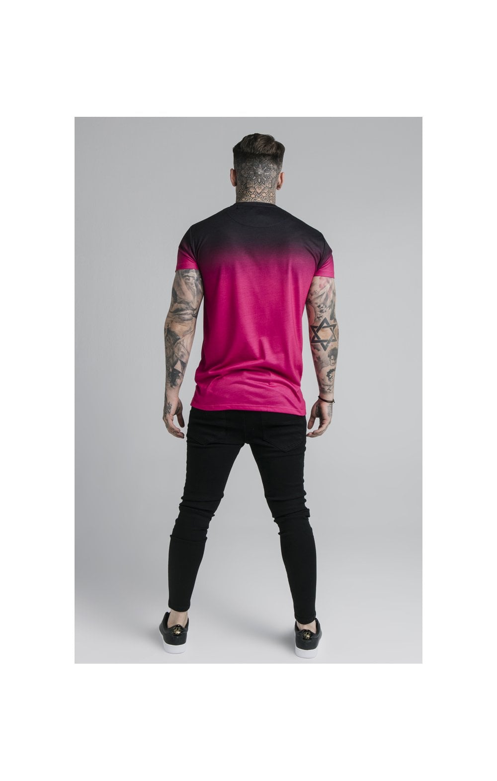 Load image into Gallery viewer, SikSilk High Fade Tee – Black &amp; Pink (5)