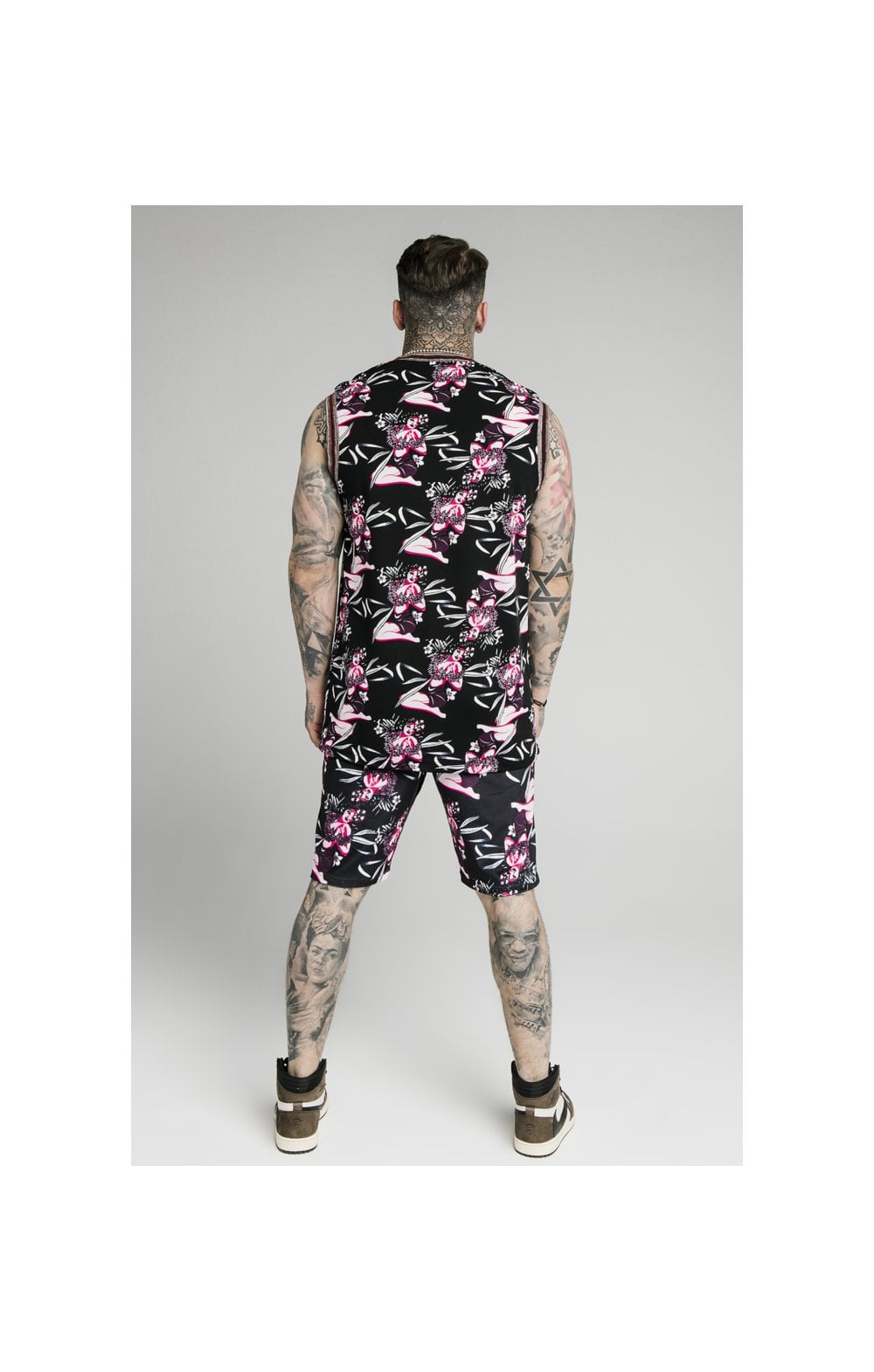 Load image into Gallery viewer, SikSilk Basketball Vest - Black &amp; Tropics (3)