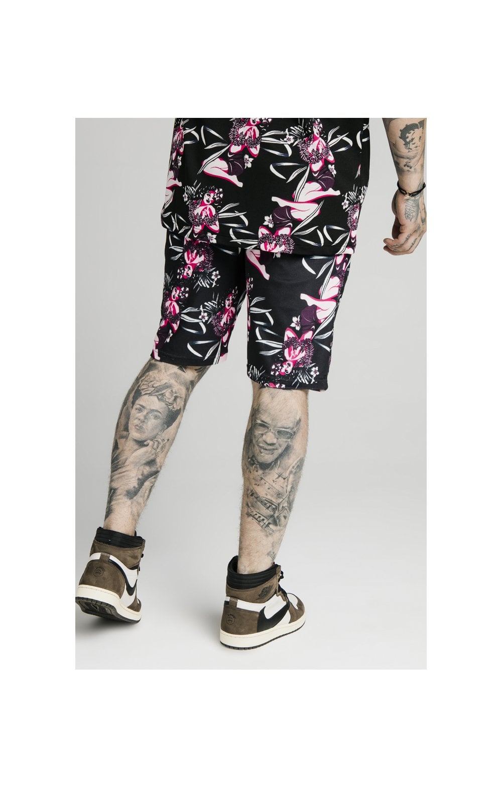 Load image into Gallery viewer, SikSilk Tropics Fitted Shorts - Black &amp; Tropics (2)