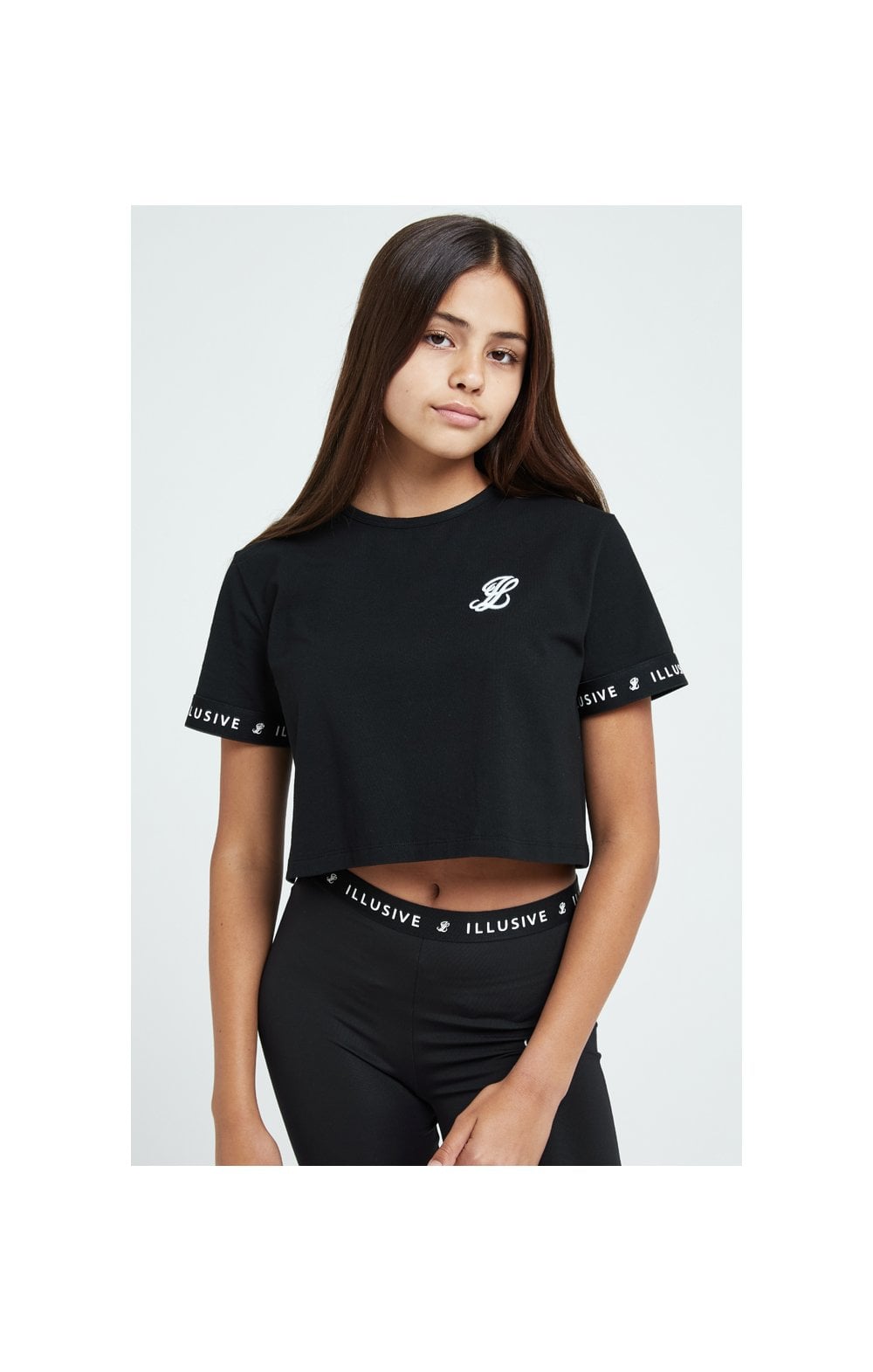 Load image into Gallery viewer, Illusive London Core Crop Tee - Black