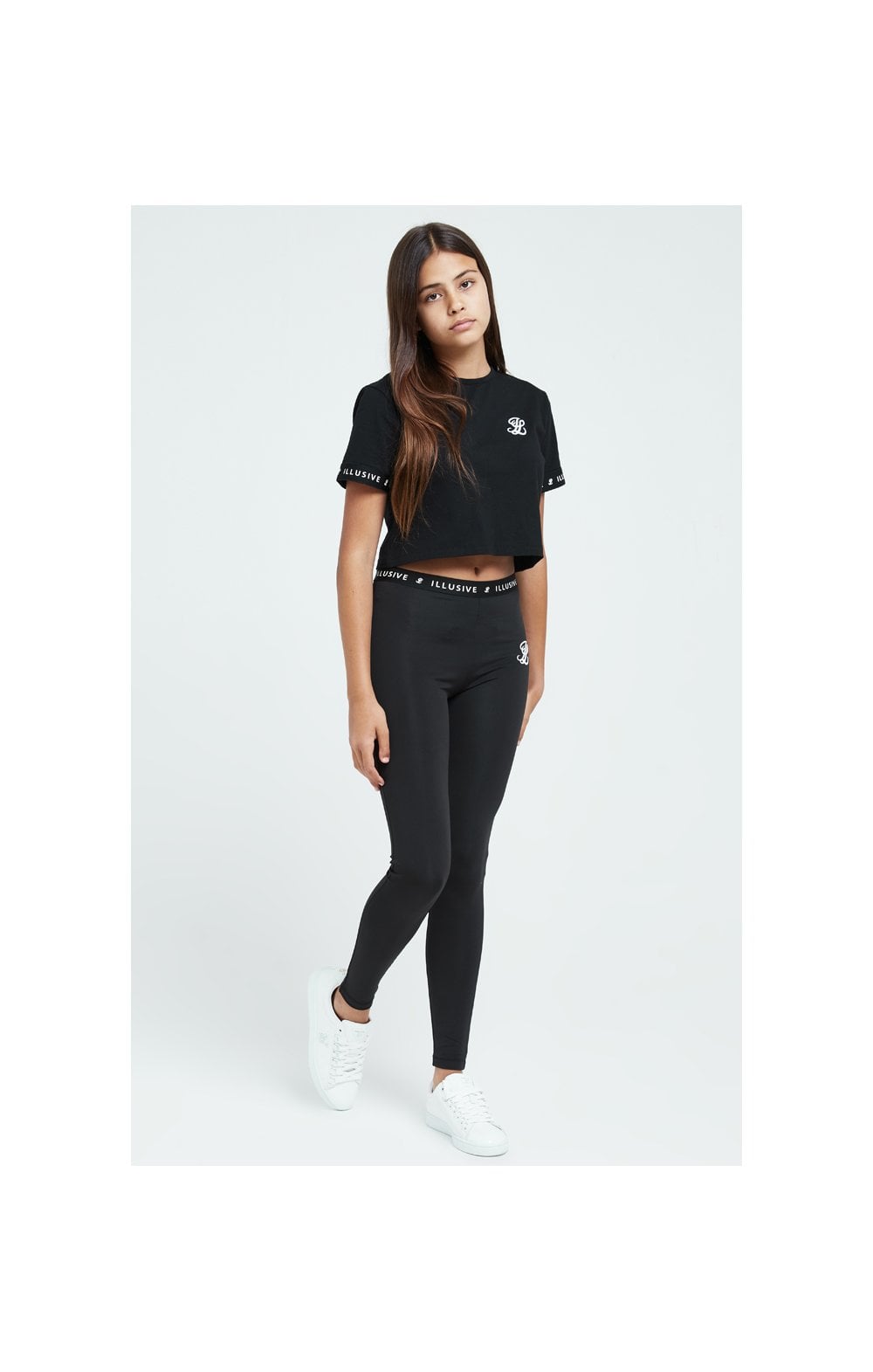 Load image into Gallery viewer, Illusive London Core Crop Tee - Black (3)