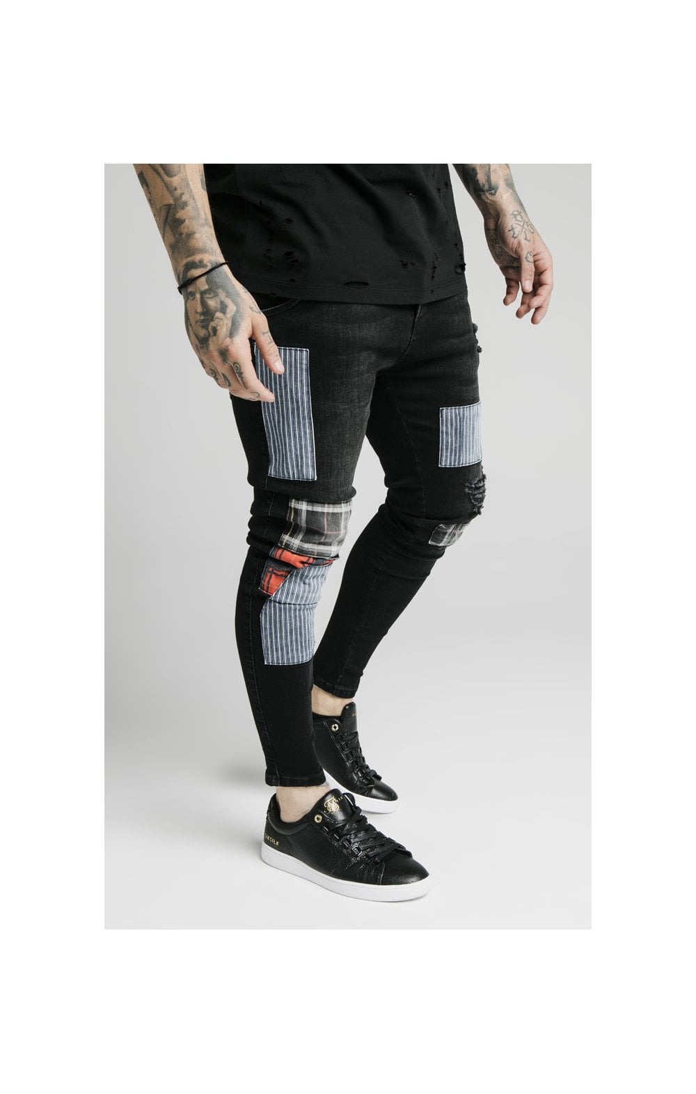 Load image into Gallery viewer, SikSilk Low Rise Fusion Jeans – Washed Black