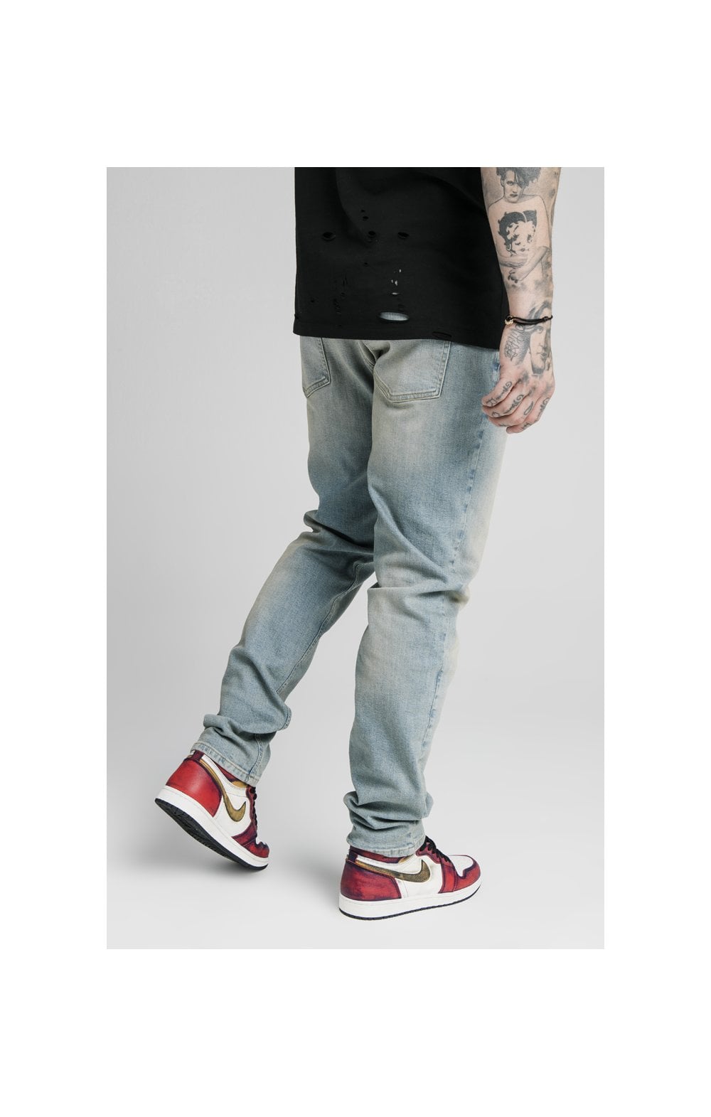Load image into Gallery viewer, SikSilk Raw Loose Fit Jeans - Light Blue Wash (2)