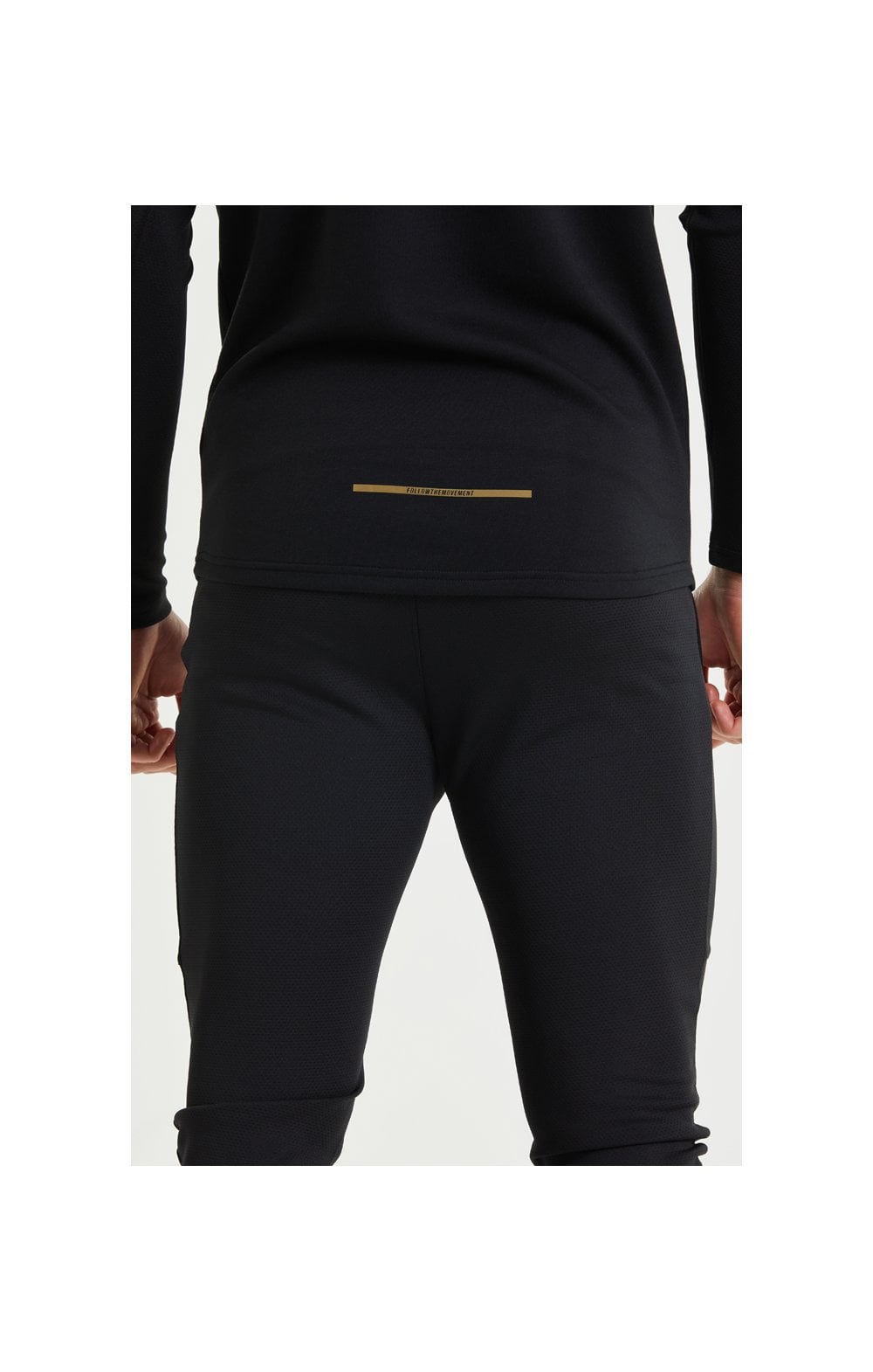 Load image into Gallery viewer, SikSilk L/S Quarter Zip Performance Top - Black &amp; Gold (2)