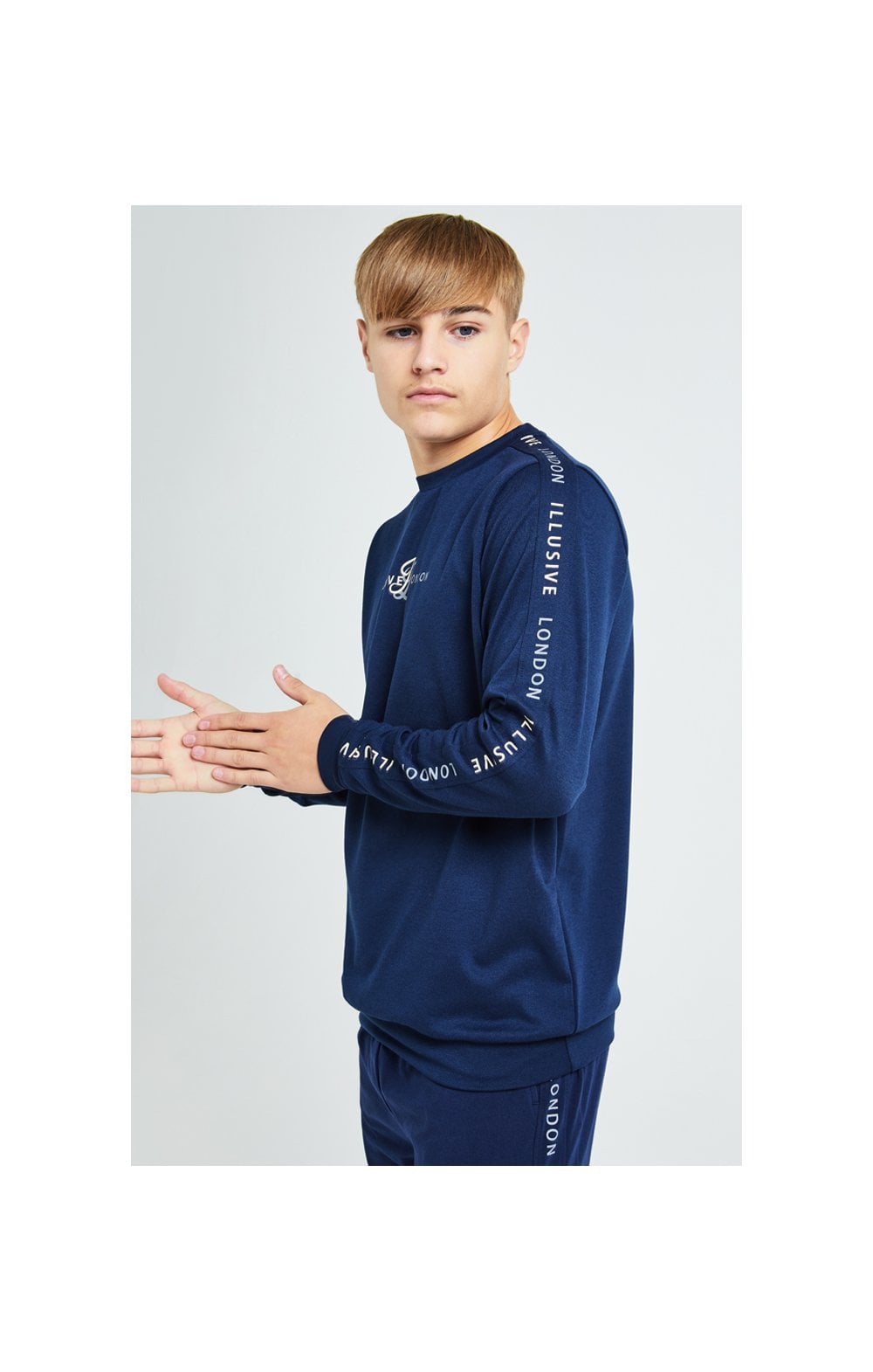 Load image into Gallery viewer, Illusive London Legacy Crew Sweater - Navy &amp; Cream (2)