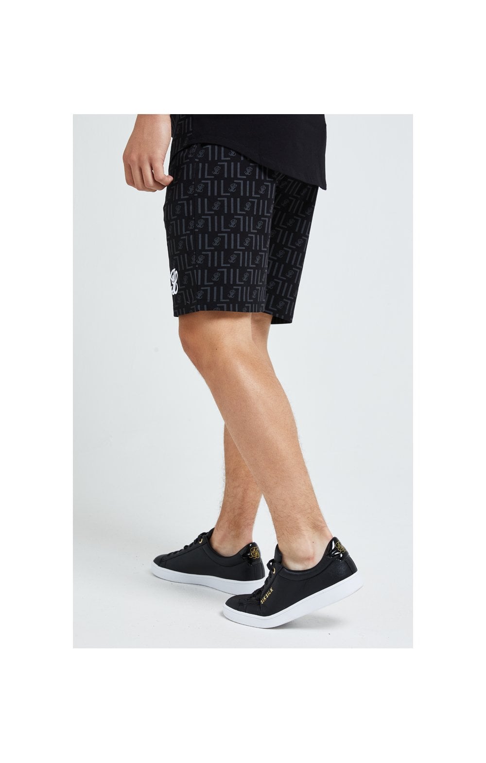 Load image into Gallery viewer, Illusive London Elite Shorts - Black (2)