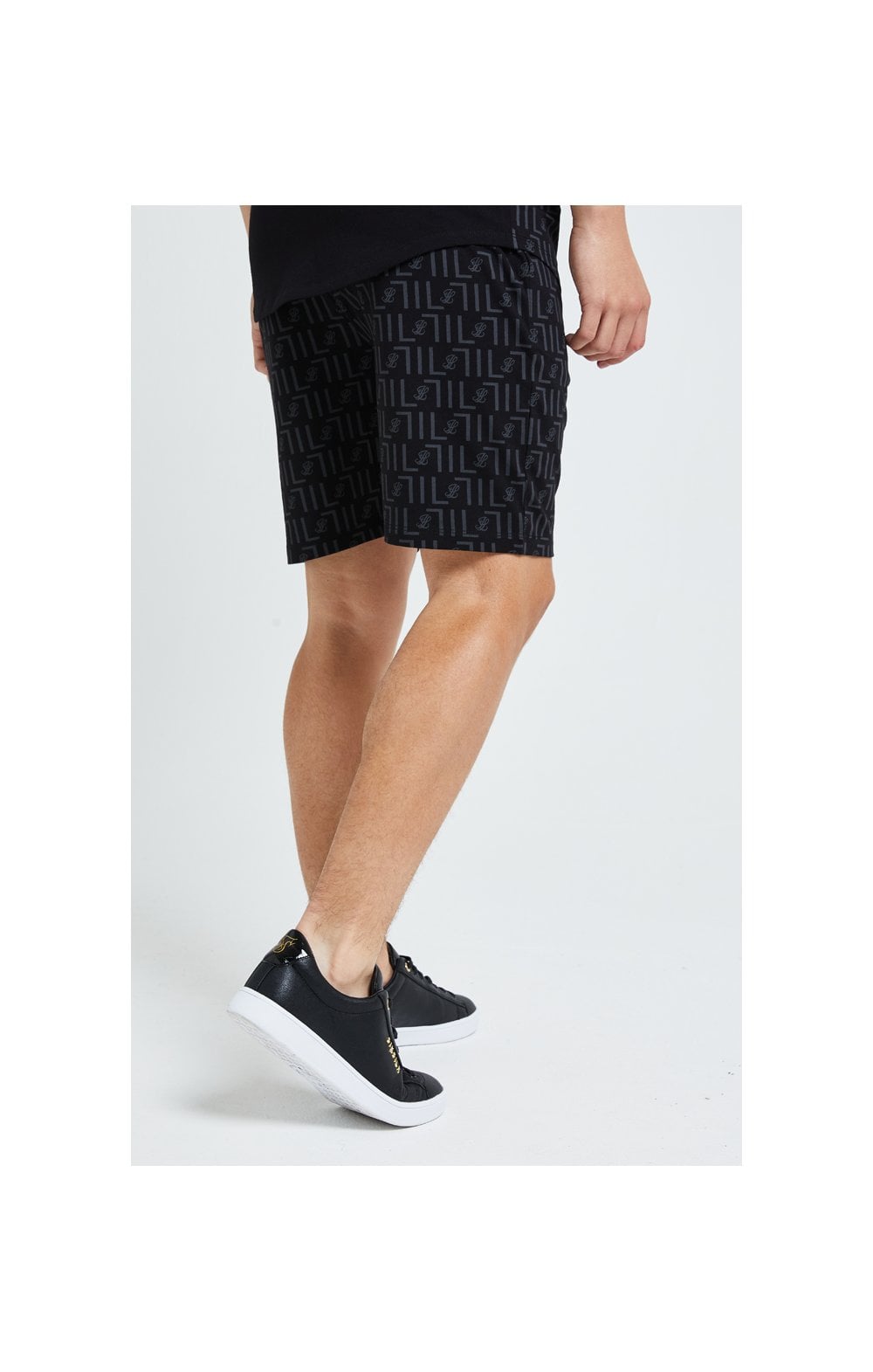 Load image into Gallery viewer, Illusive London Elite Shorts - Black (3)