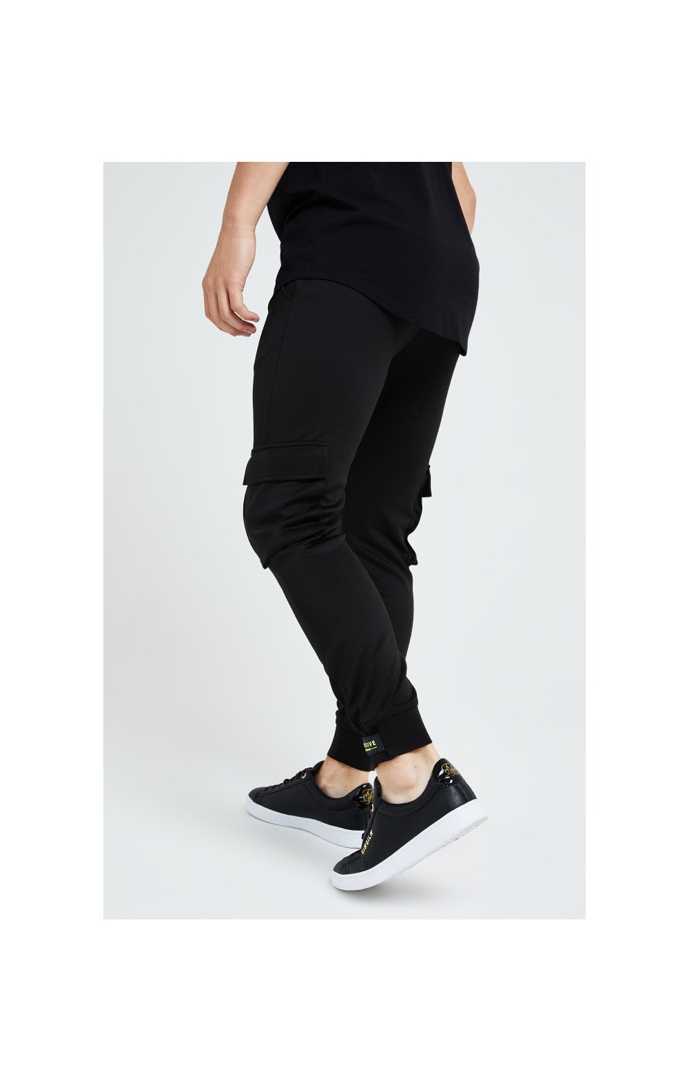 Load image into Gallery viewer, Illusive London Element Cargo Joggers - Black &amp; Green (1)