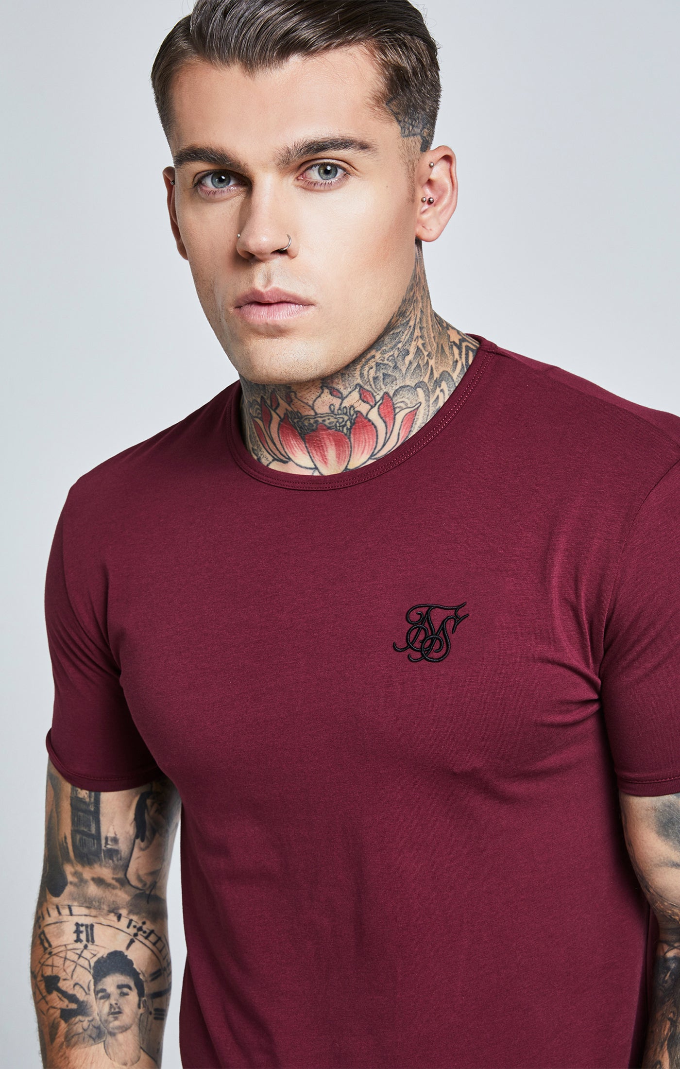 Load image into Gallery viewer, SikSilk S/S Core Gym Tee - Burgundy (1)
