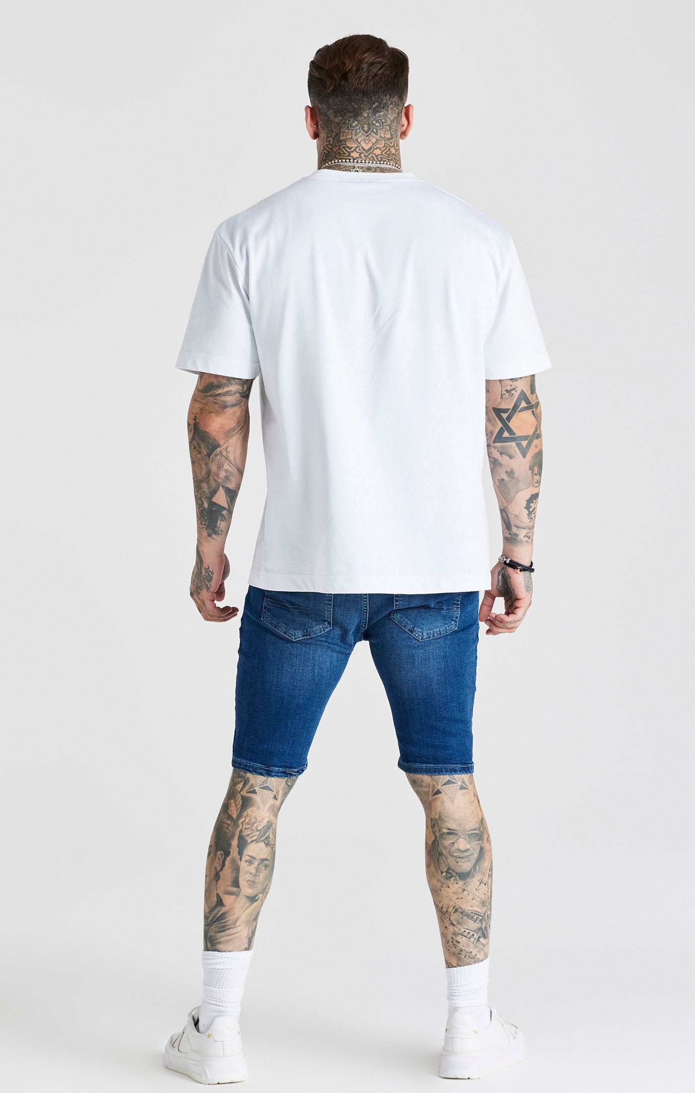 Load image into Gallery viewer, Blue Distressed Denim Short (4)