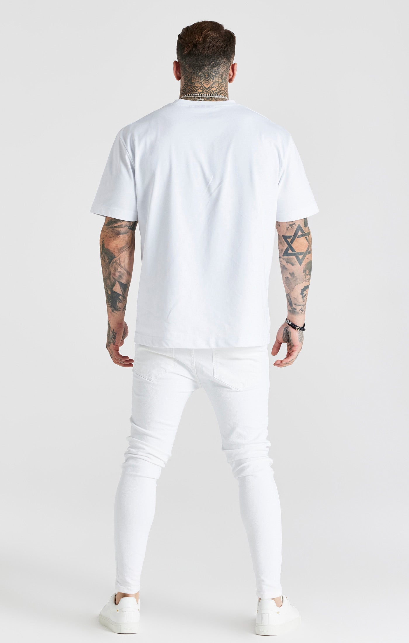Load image into Gallery viewer, White Distressed Skinny Jean (4)