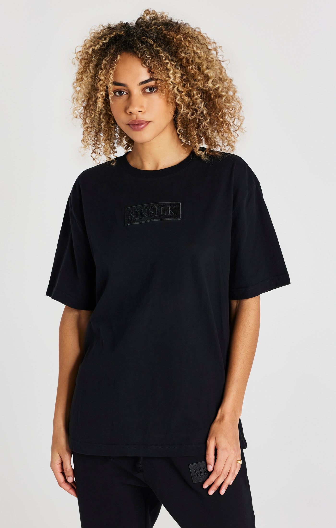 Load image into Gallery viewer, Black Oversized T-Shirt (2)