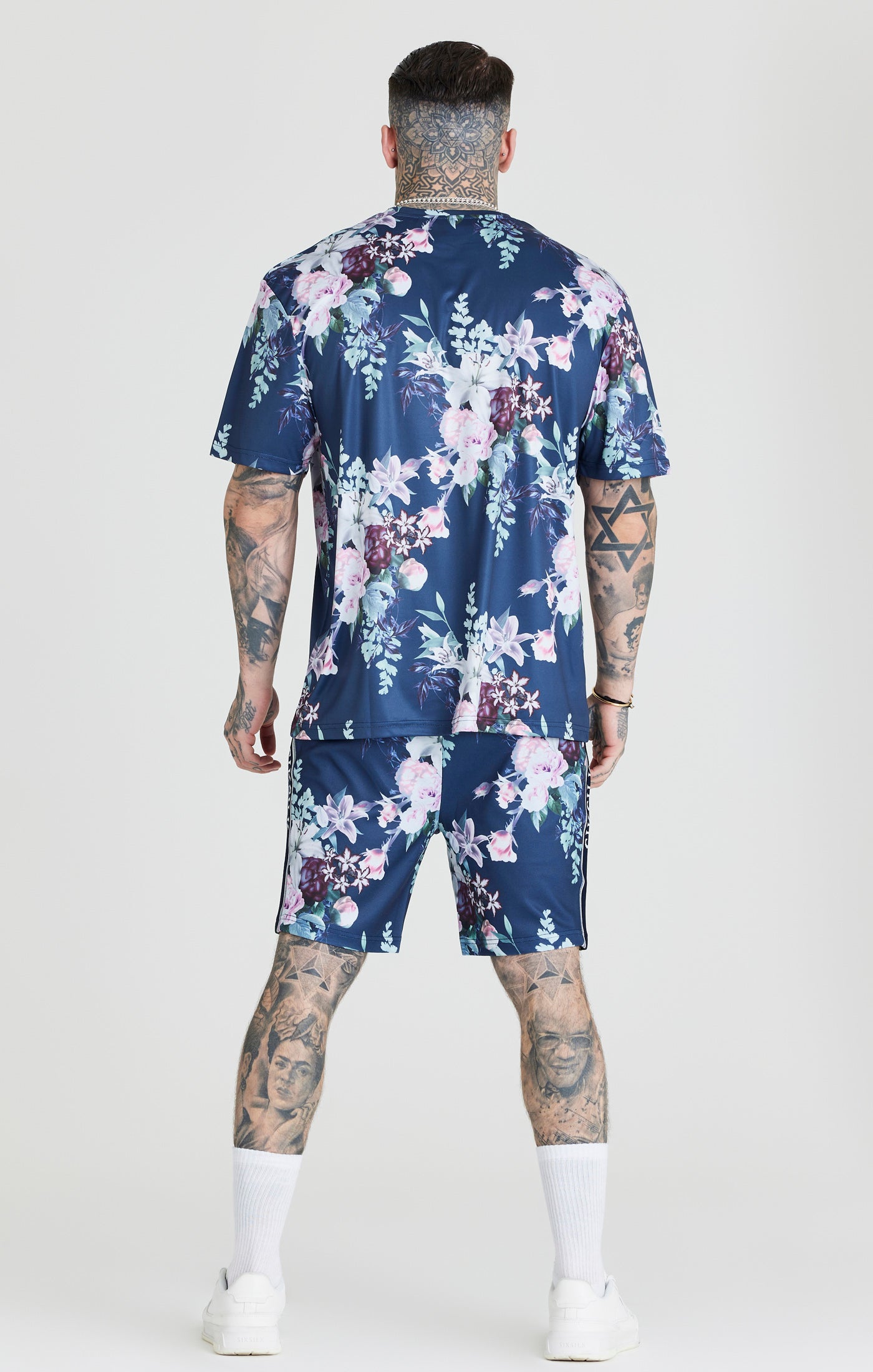 Load image into Gallery viewer, Navy Botanical Print Oversized Fit T-Shirt (2)