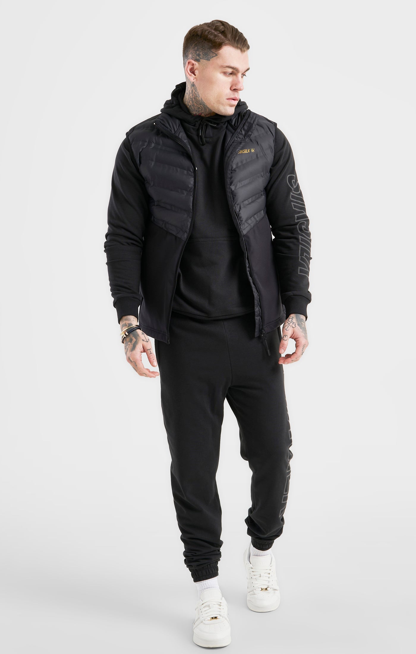 Load image into Gallery viewer, Black Sports Gilet (6)