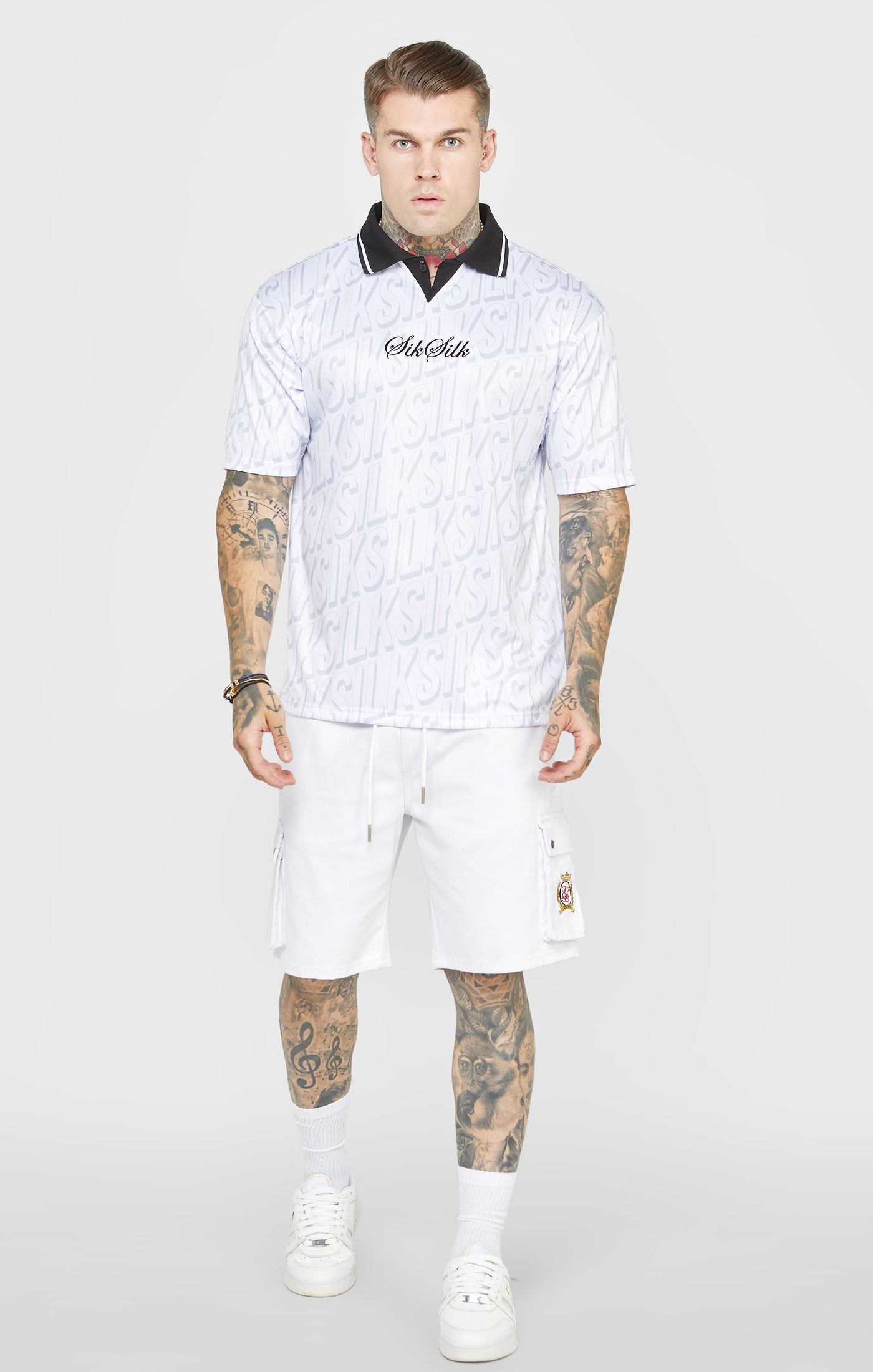 Load image into Gallery viewer, White Elasticated Denim Cargo Short (2)