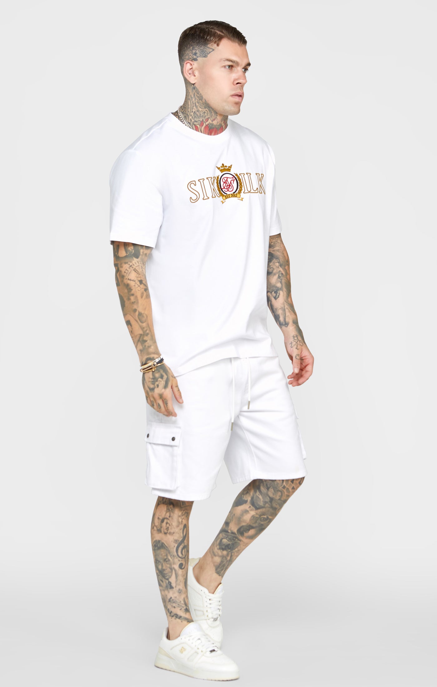 Load image into Gallery viewer, White Oversized Crest T-Shirt (2)