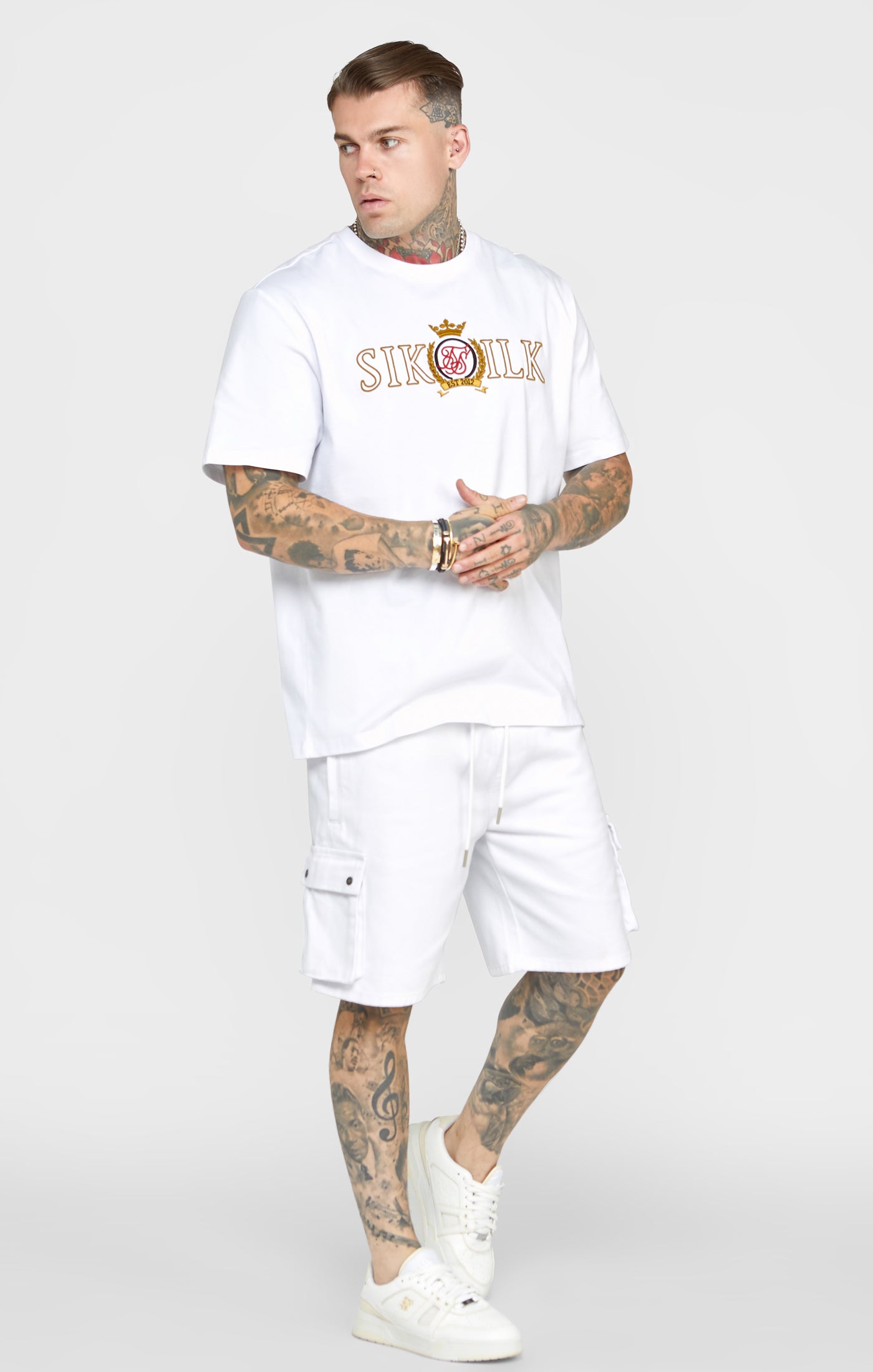 Load image into Gallery viewer, White Oversized Crest T-Shirt (3)