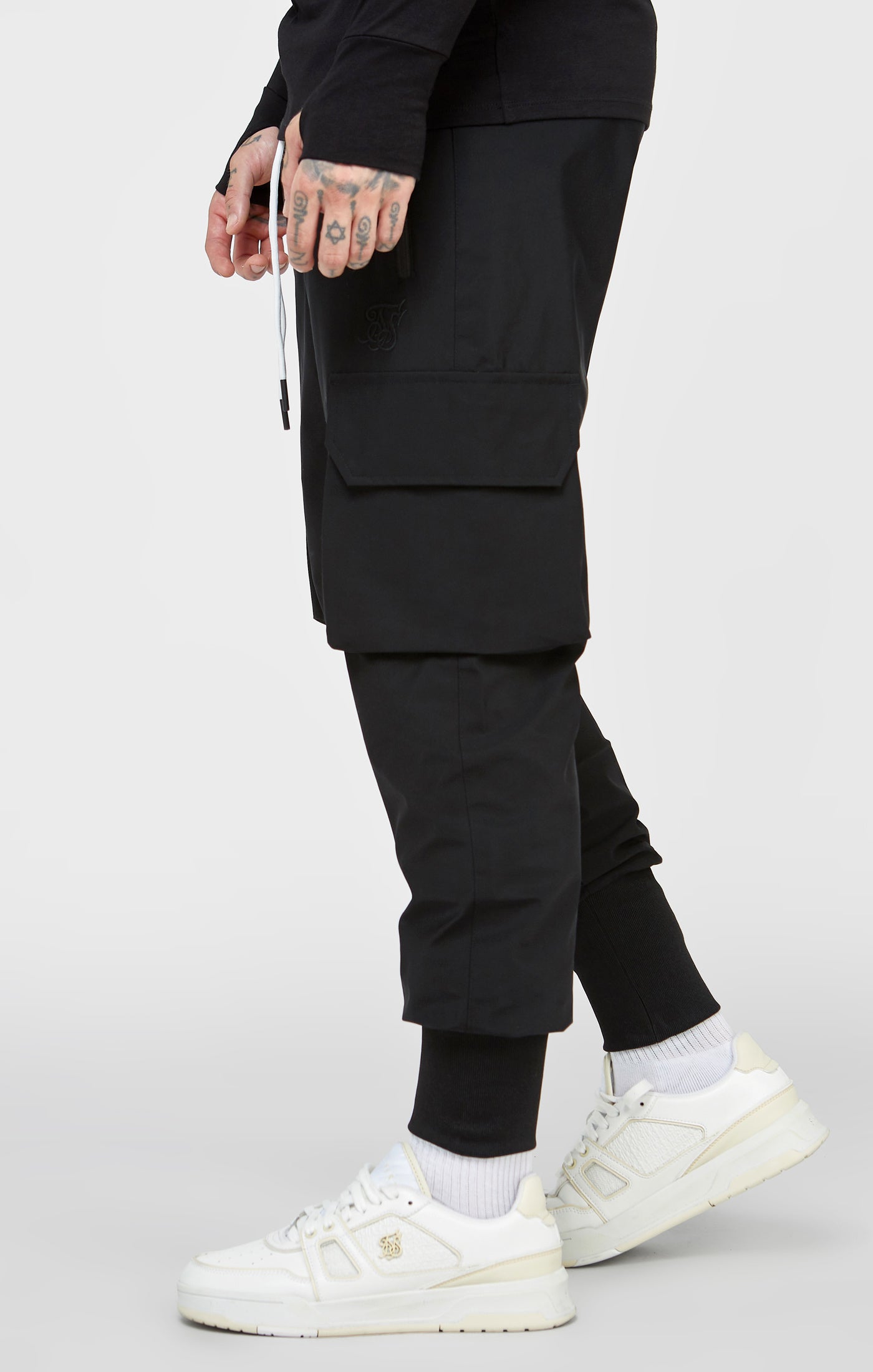 Load image into Gallery viewer, Black Tech Cargo Pant (1)