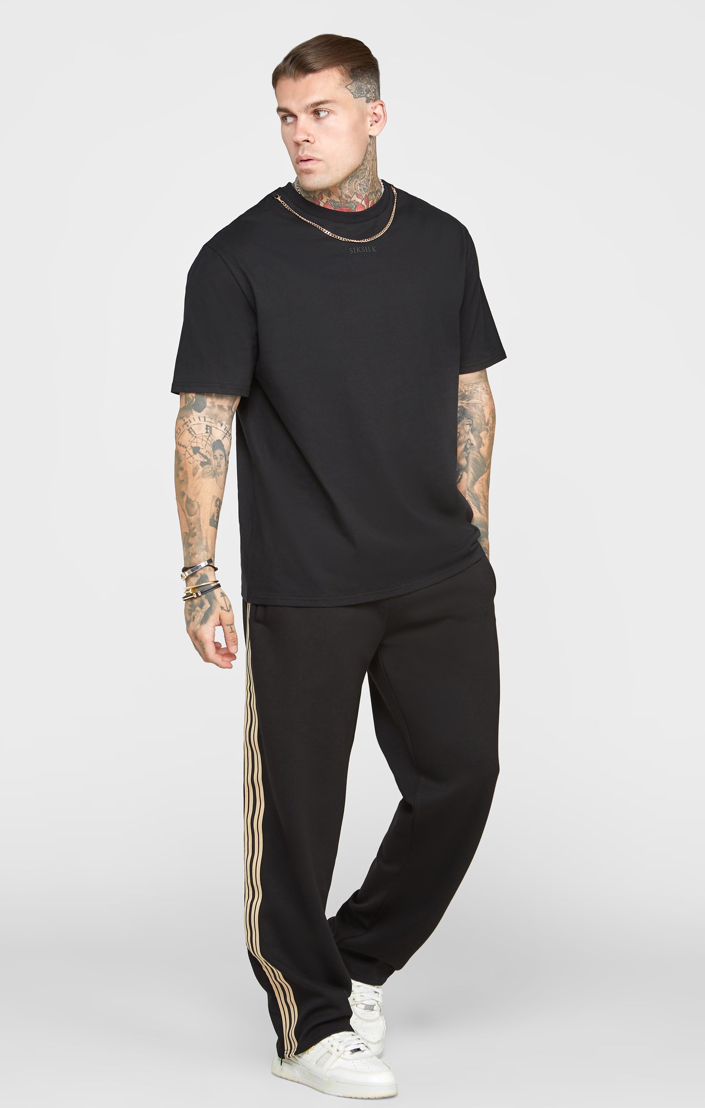 Load image into Gallery viewer, Black Chain Oversized T-Shirt (3)