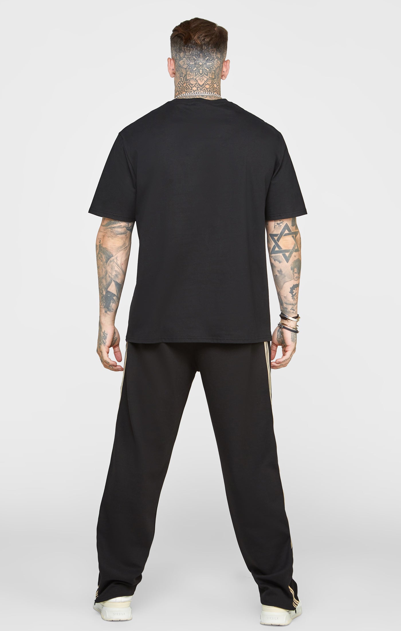 Load image into Gallery viewer, Black Chain Oversized T-Shirt (4)