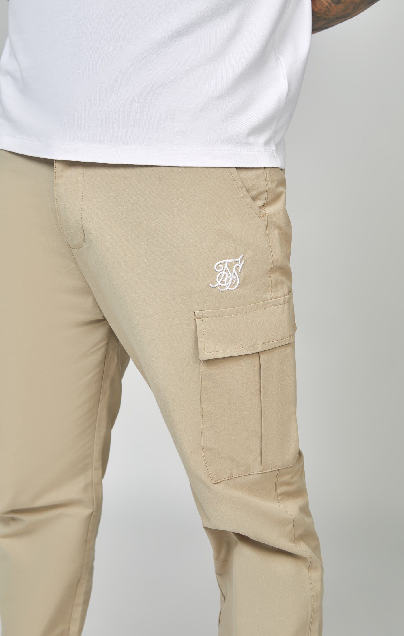Load image into Gallery viewer, Beige Smart Carrot Cargo Pant (1)