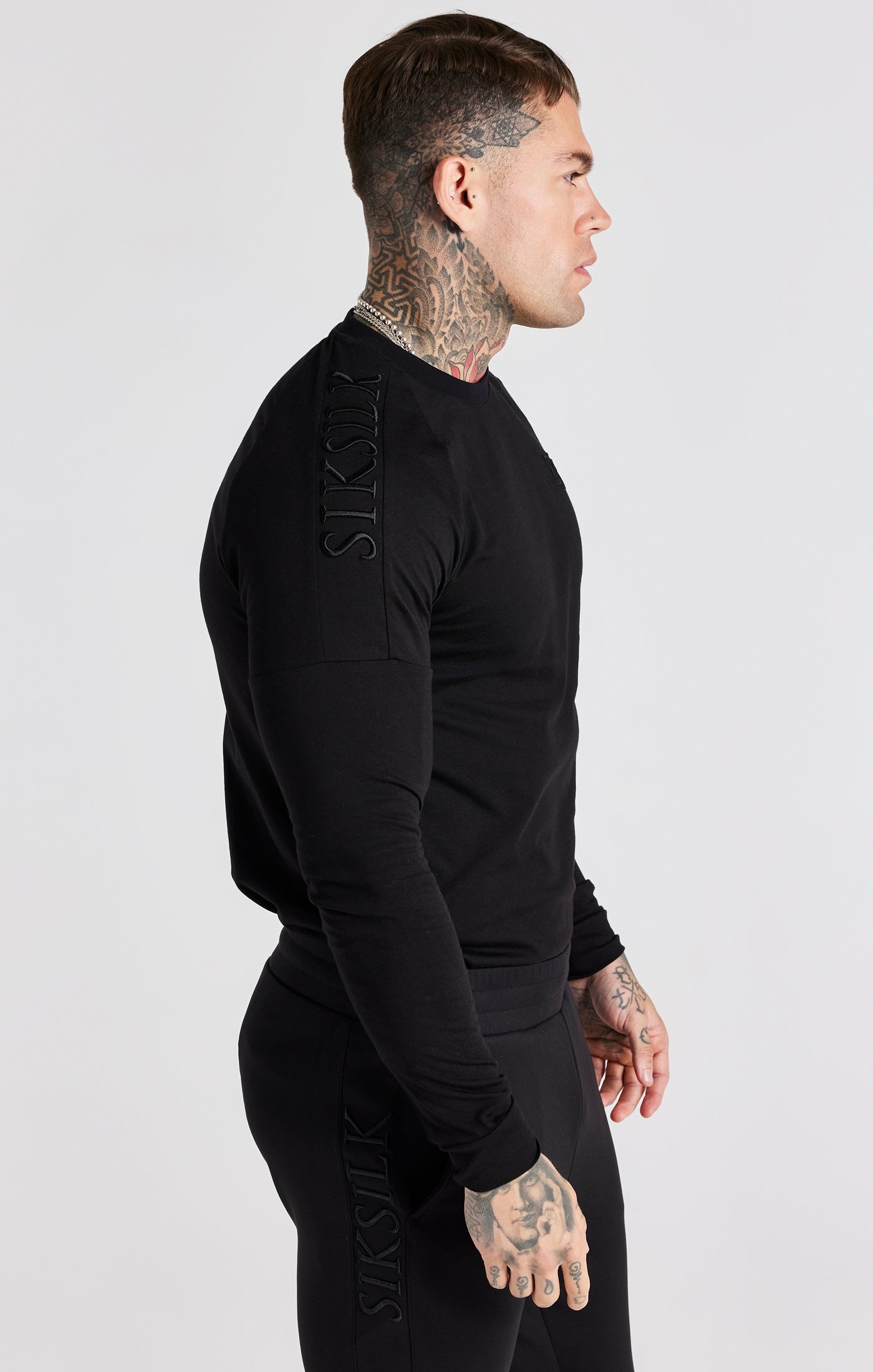 Load image into Gallery viewer, Black Panel Muscle Fit T-Shirt (4)