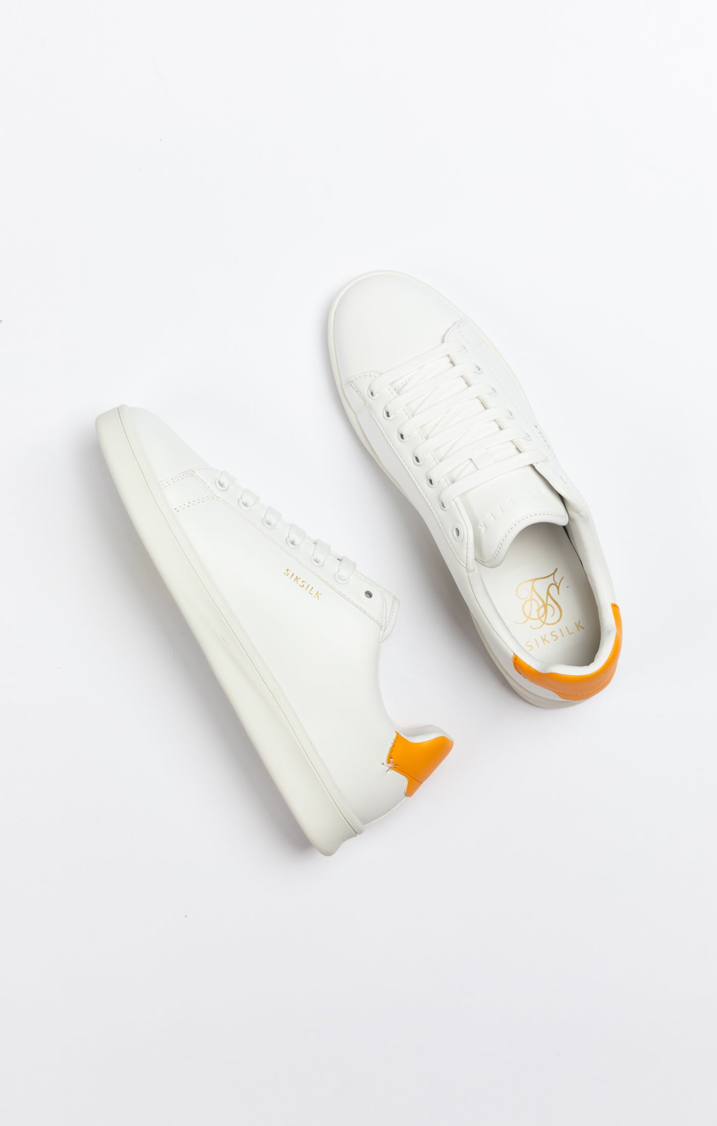 Load image into Gallery viewer, White Low-Top Casual Trainer (6)