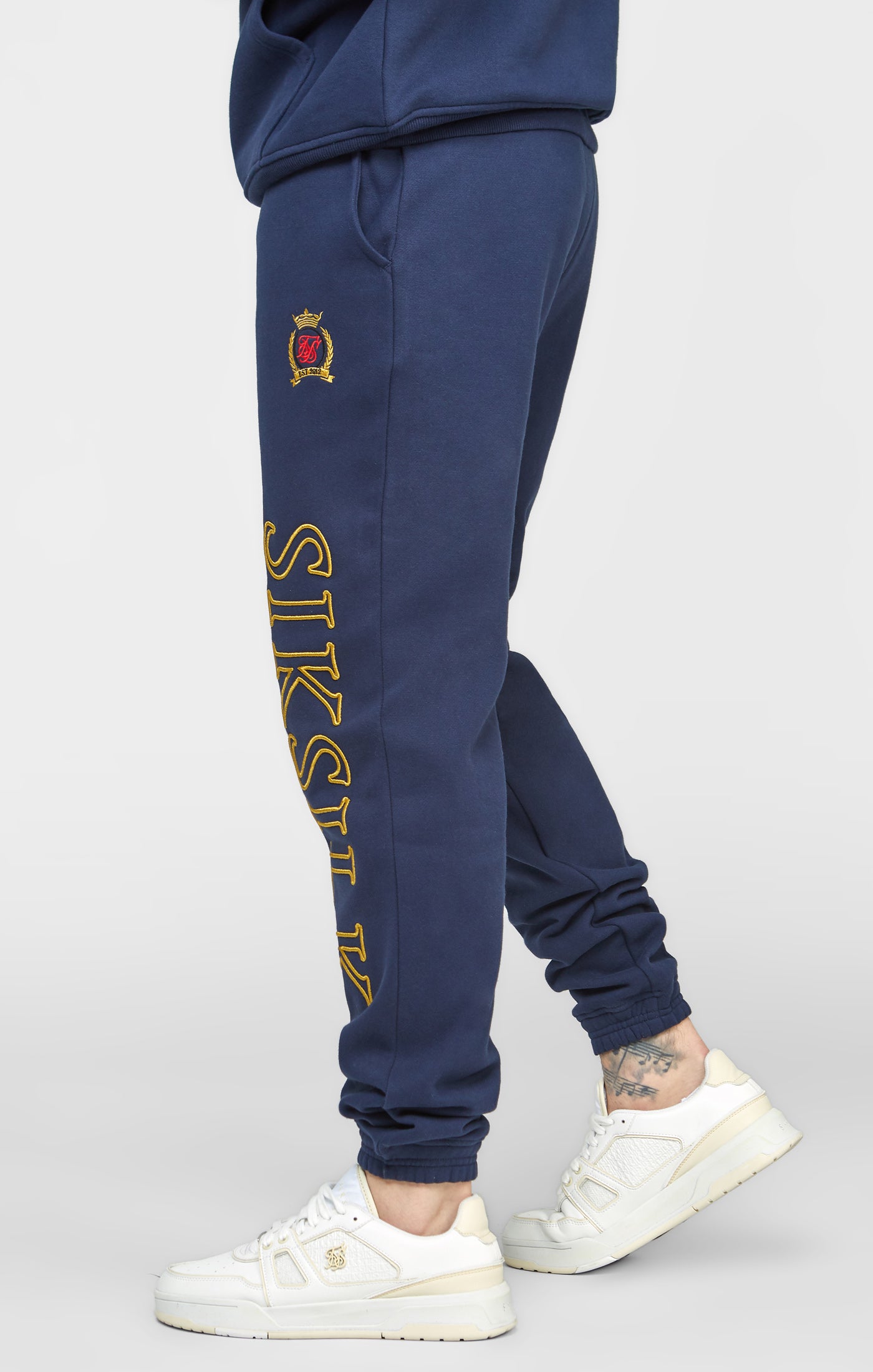 Load image into Gallery viewer, Navy Embroidery Relaxed Fit Jogger (1)