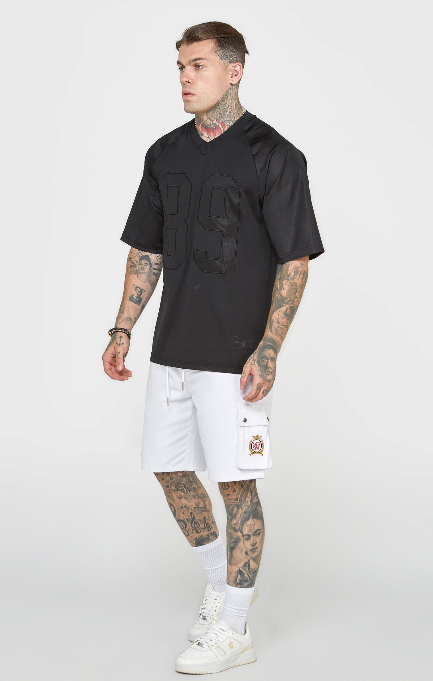 Load image into Gallery viewer, Black Oversized Short Sleeve T-Shirt (2)