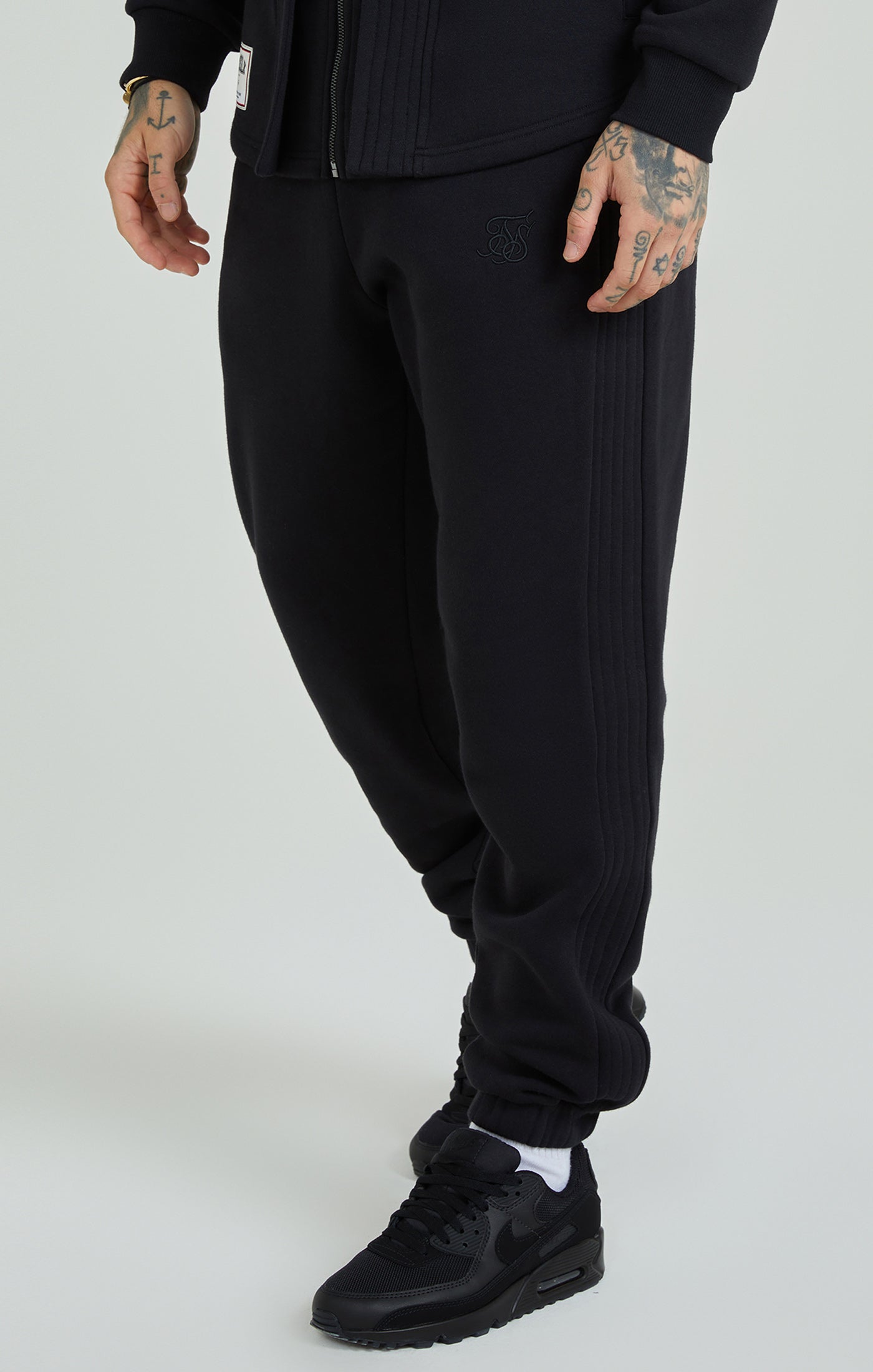 Load image into Gallery viewer, Black Panelled Relaxed Fit Joggers
