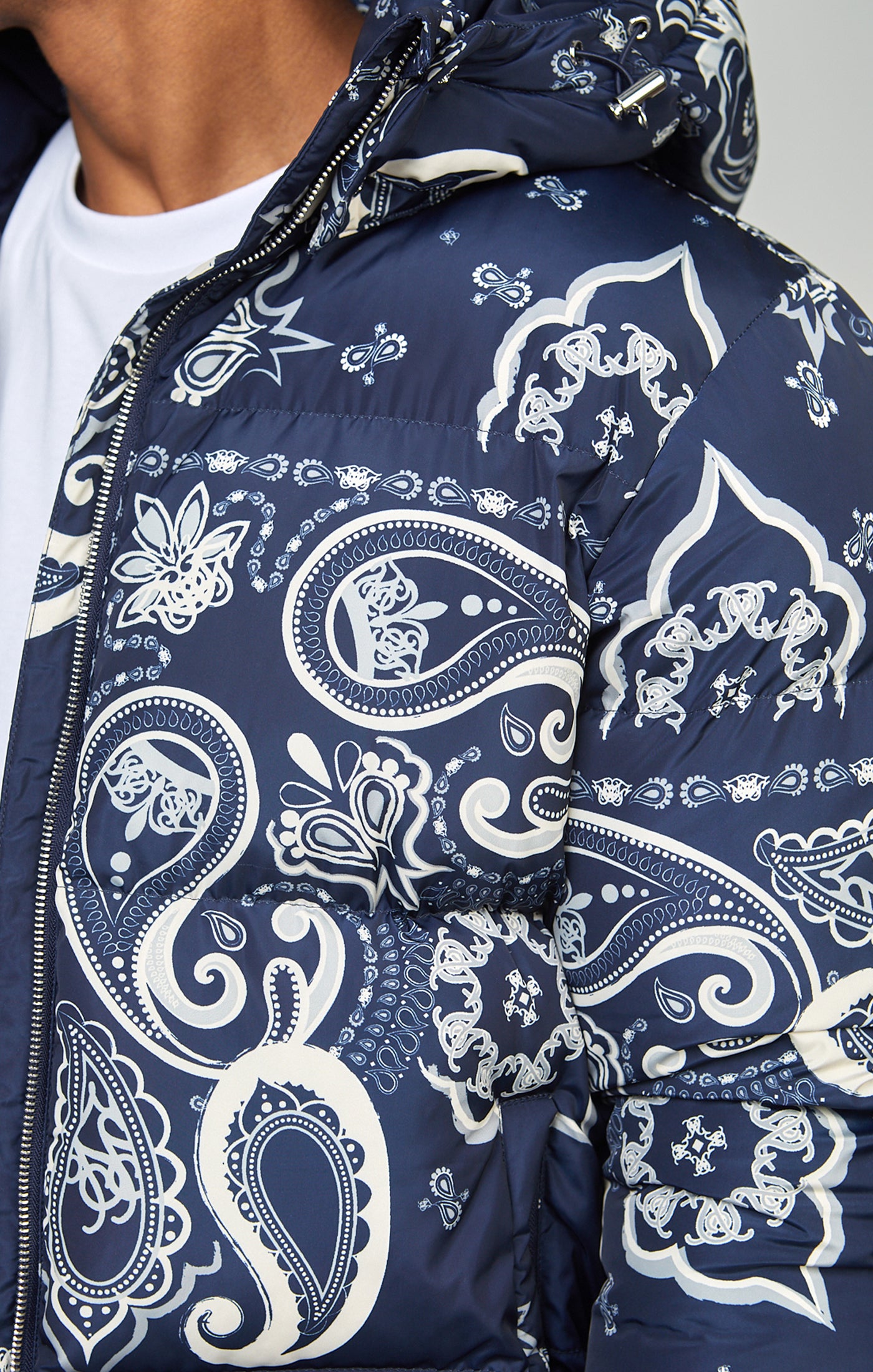 Load image into Gallery viewer, Navy Cut &amp; Sew Paisley Puffa Jacket (1)