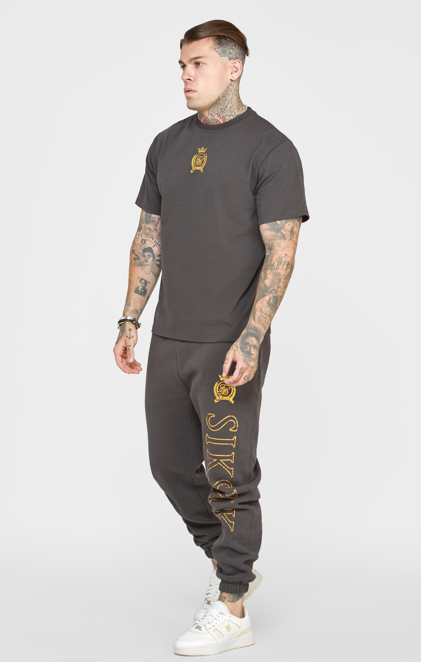 Load image into Gallery viewer, Black &amp; Gold Relaxed Jogger (2)