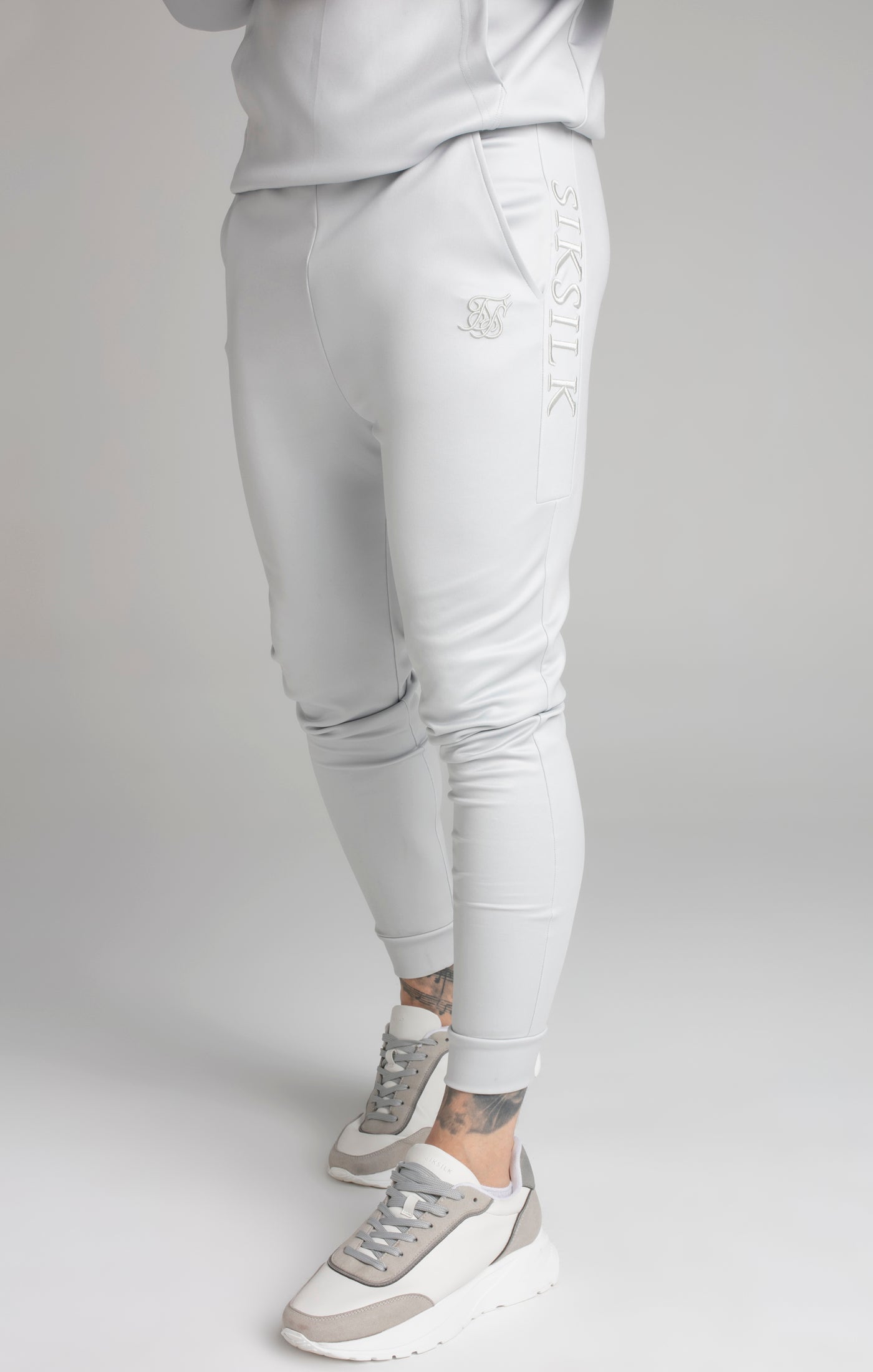 Load image into Gallery viewer, Grey Embroidered Panel Cuffed Pant