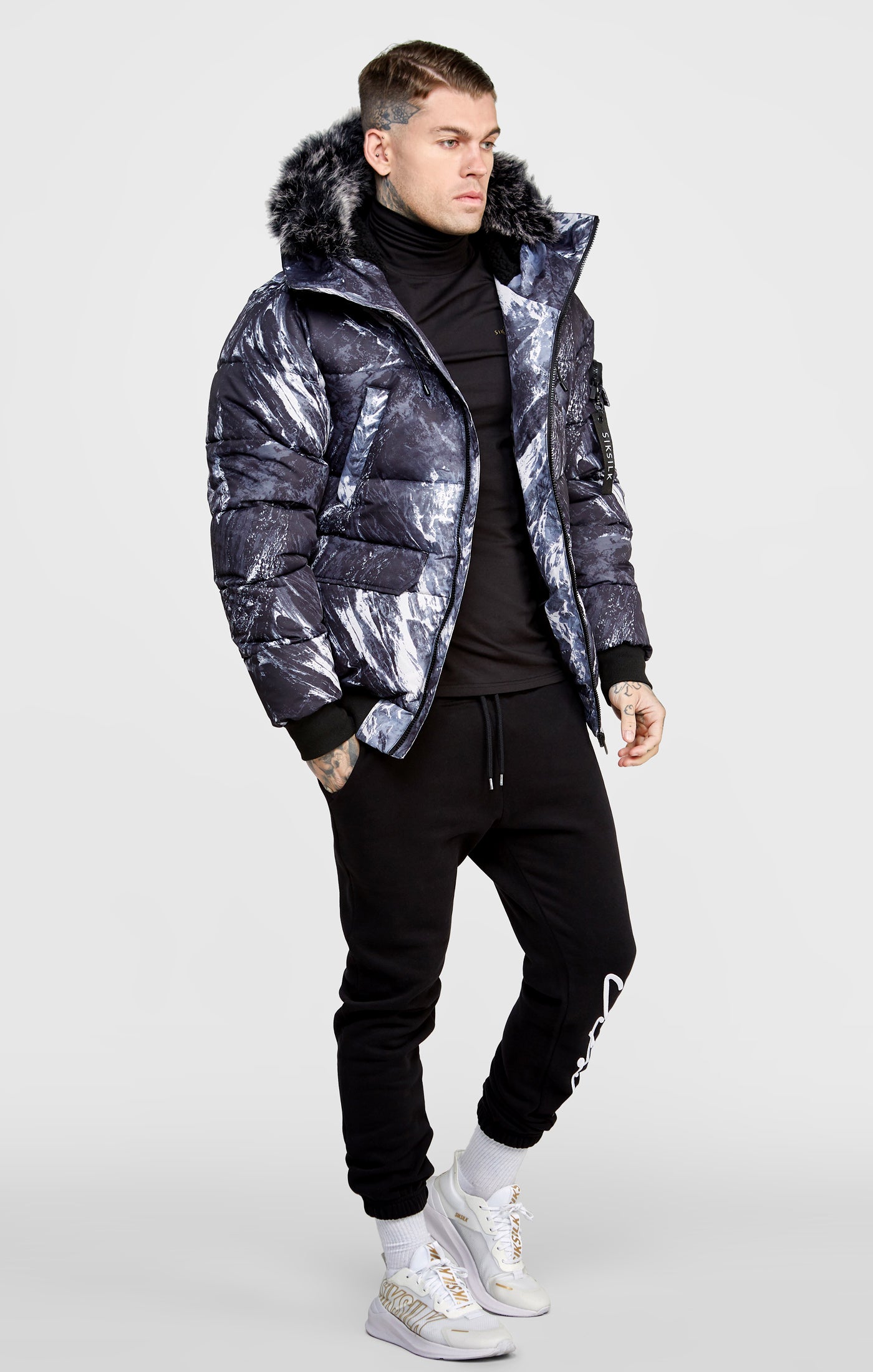 Load image into Gallery viewer, Alpine Camo Bomber Jacket (3)