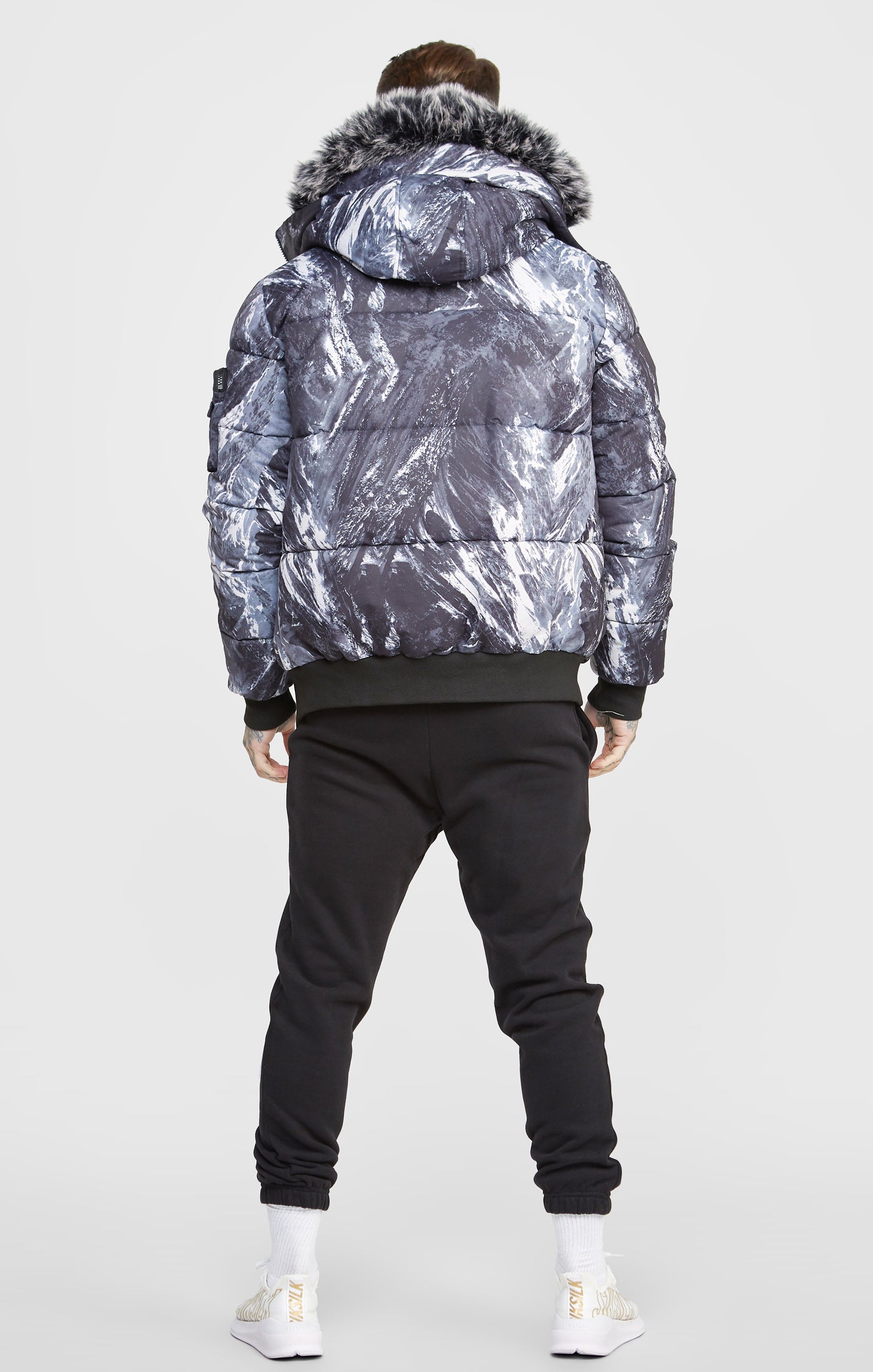 Load image into Gallery viewer, Alpine Camo Bomber Jacket (4)