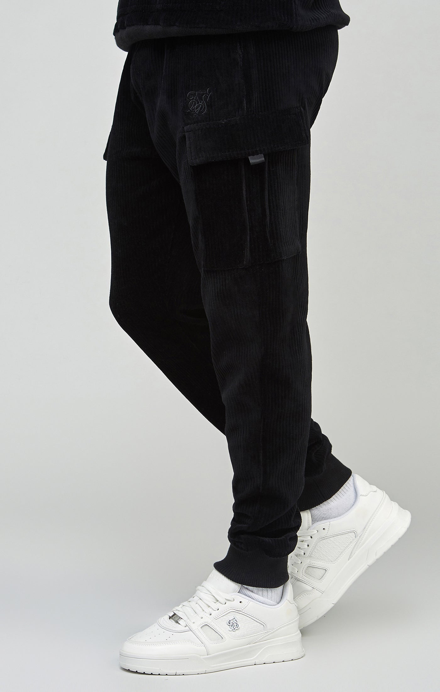 Load image into Gallery viewer, Black Corduroy Cargo Joggers